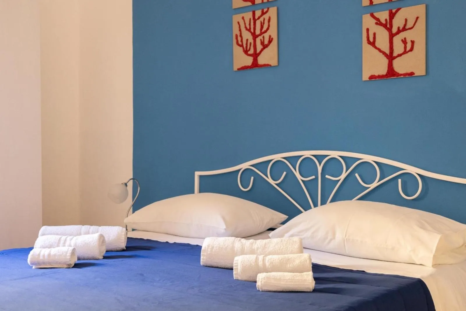 Bed in B&B La Rosa Lampedusa