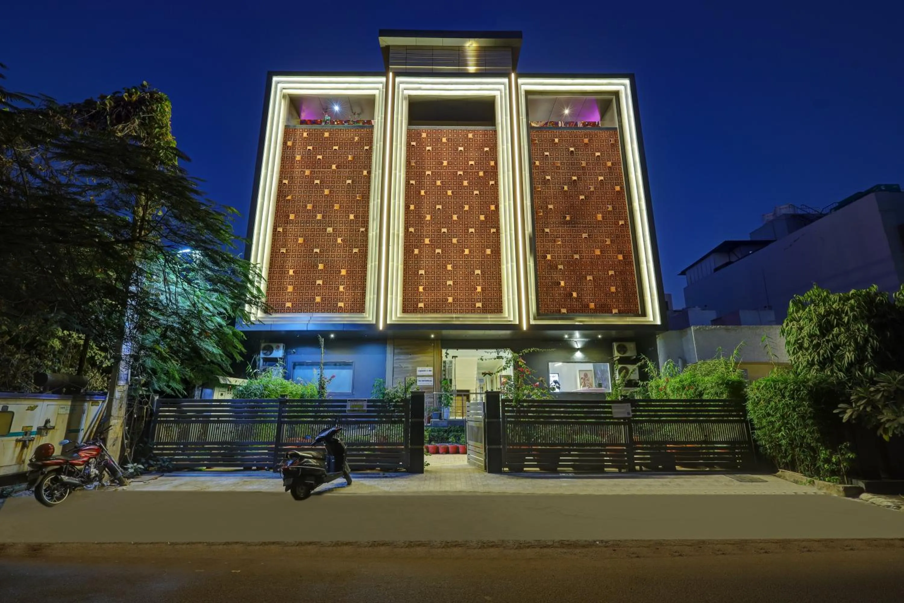 Property building in Square 9 Inn - A Boutique Hotel