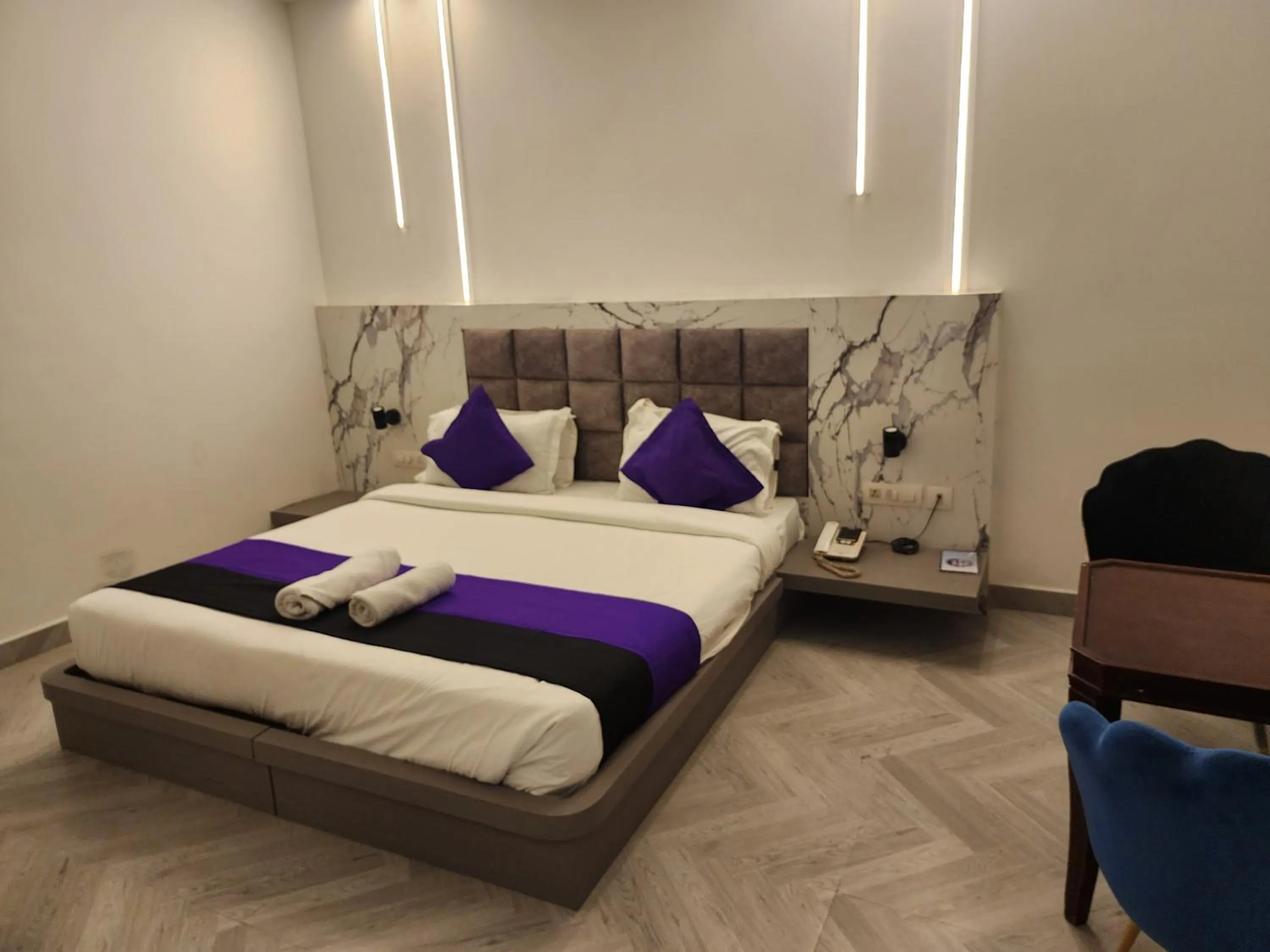 Bed in Square 9 Inn - A Boutique Hotel