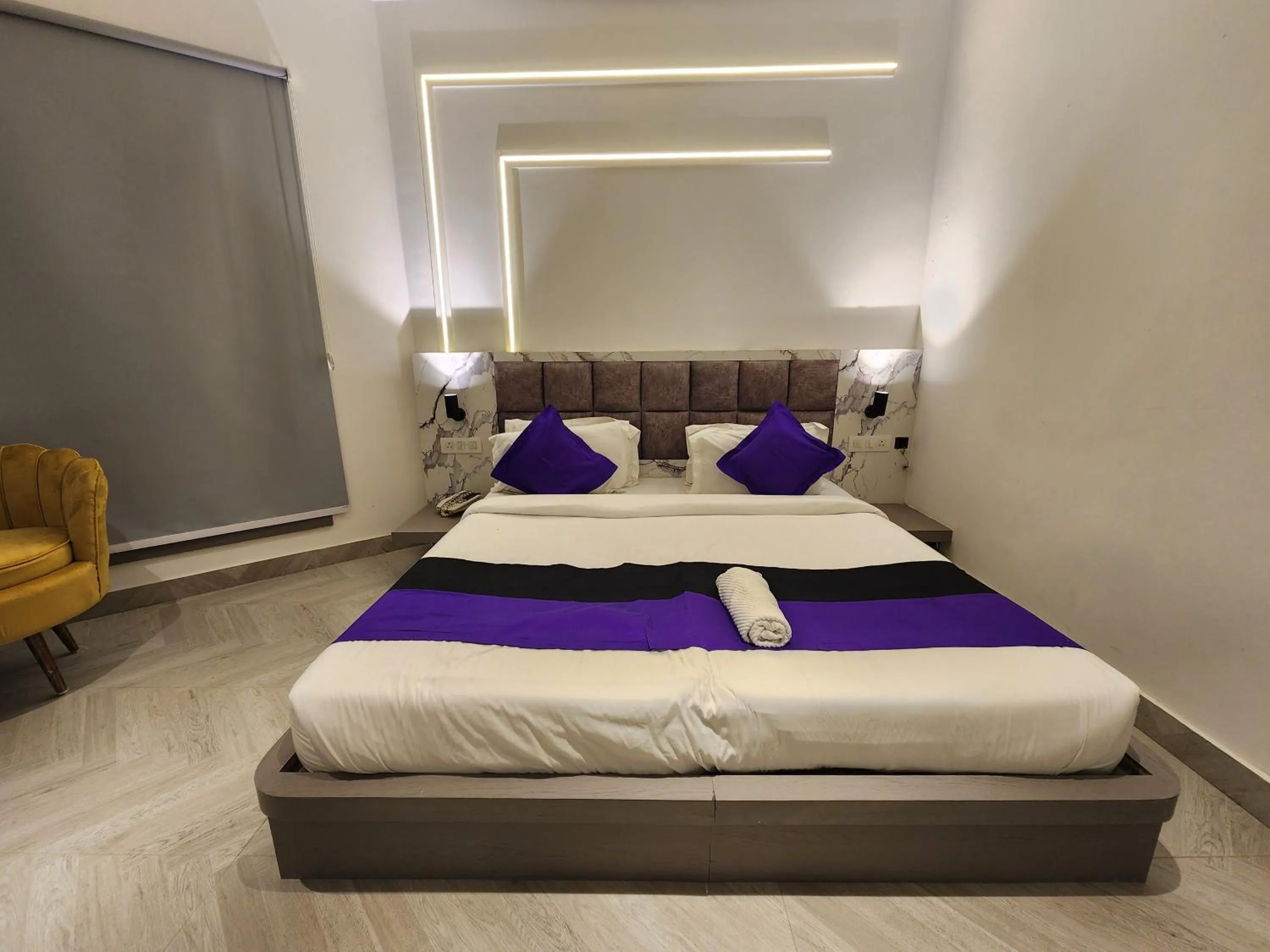 Bed in Square 9 Inn - A Boutique Hotel