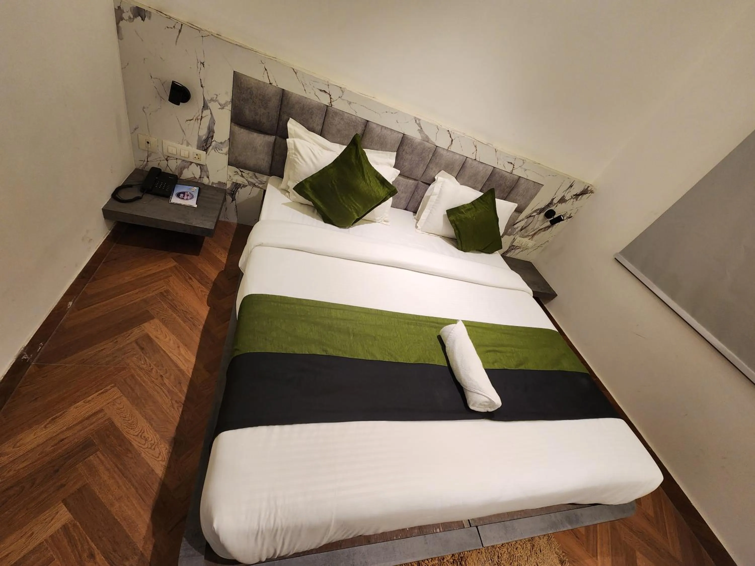Bed in Square 9 Inn - A Boutique Hotel