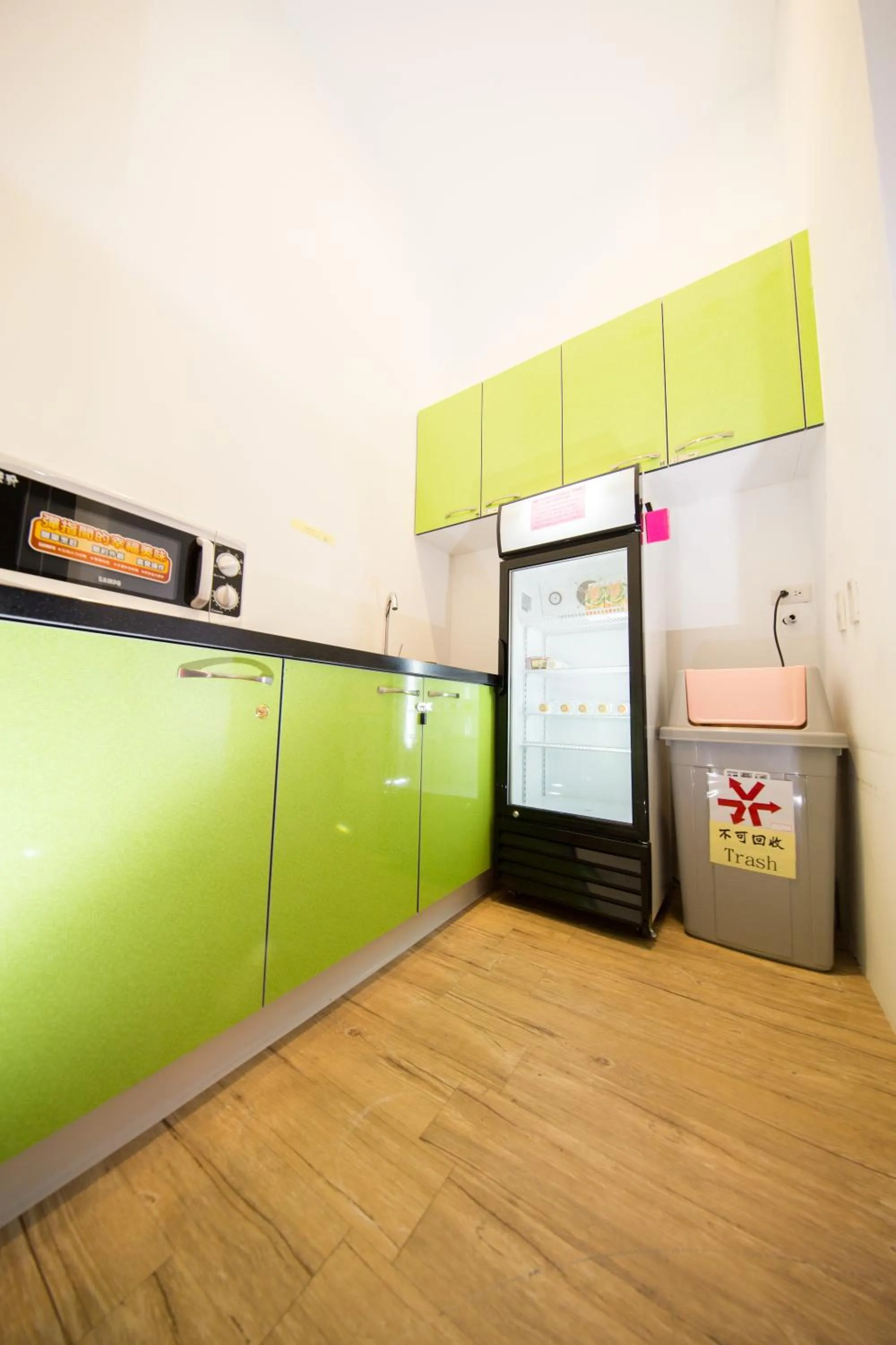 Kitchen or kitchenette in SleepBox Hostel