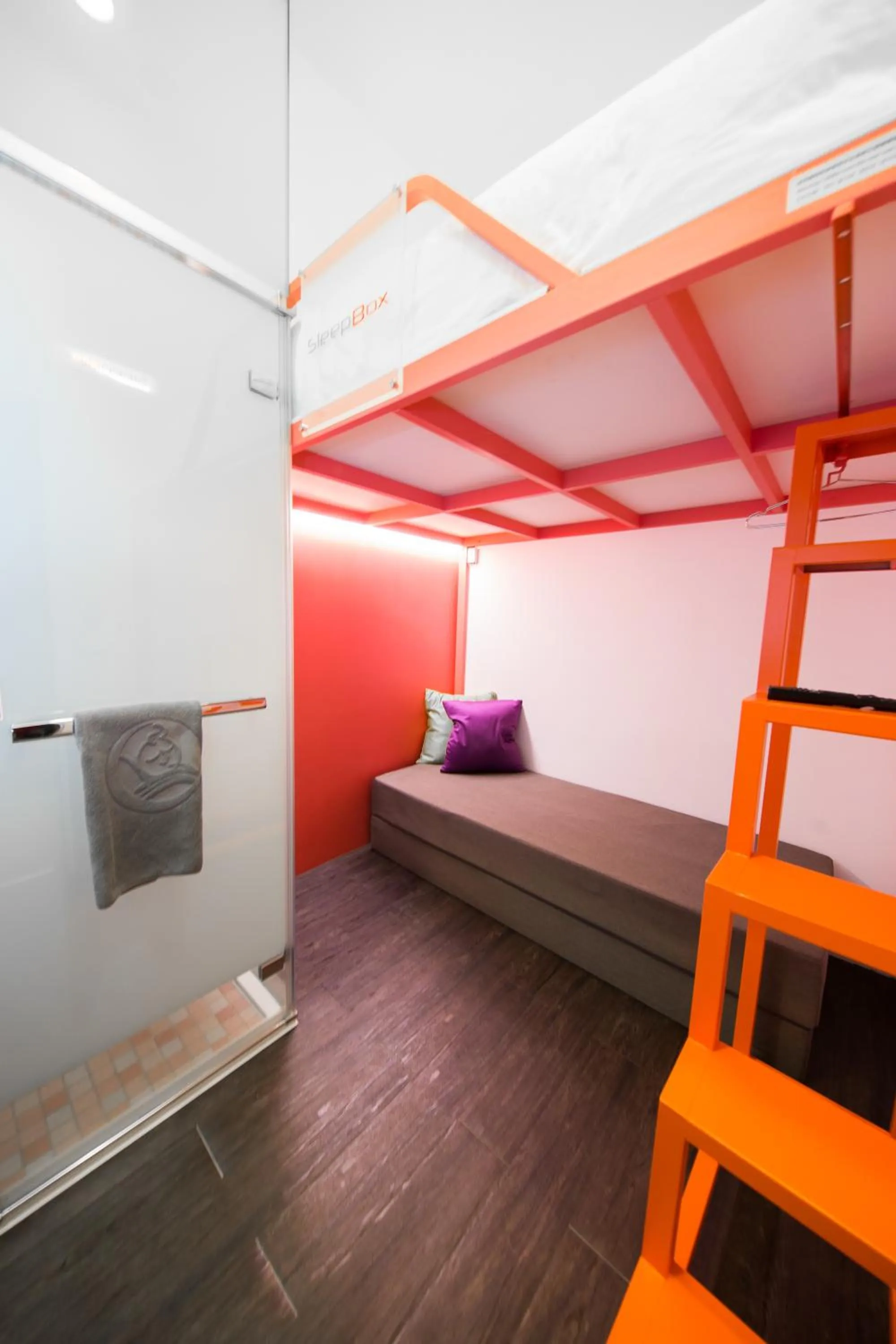 Photo of the whole room, Bed in SleepBox Hostel