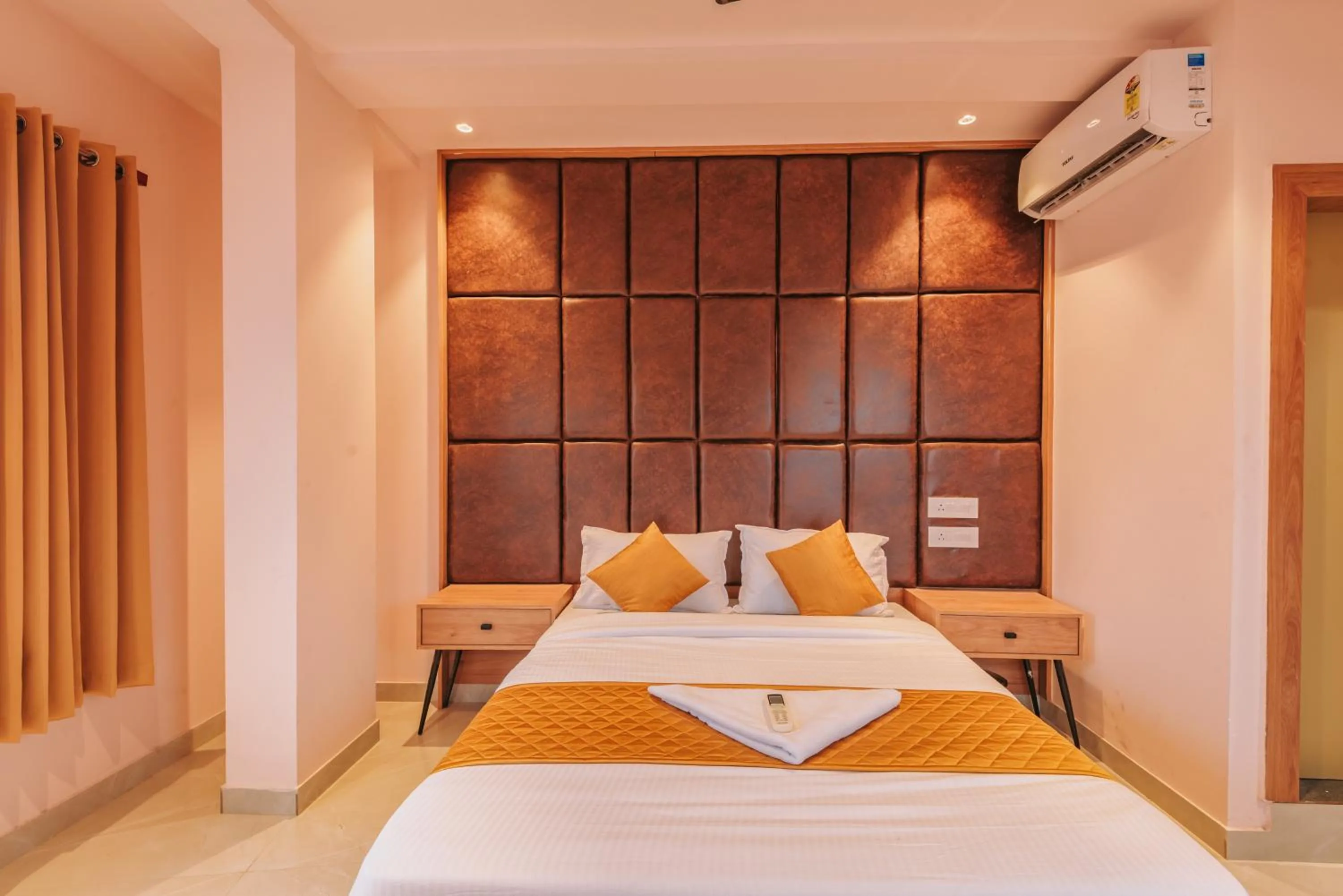 Hotel Beverly Palace Kozhikode - Hotel and Restaurant