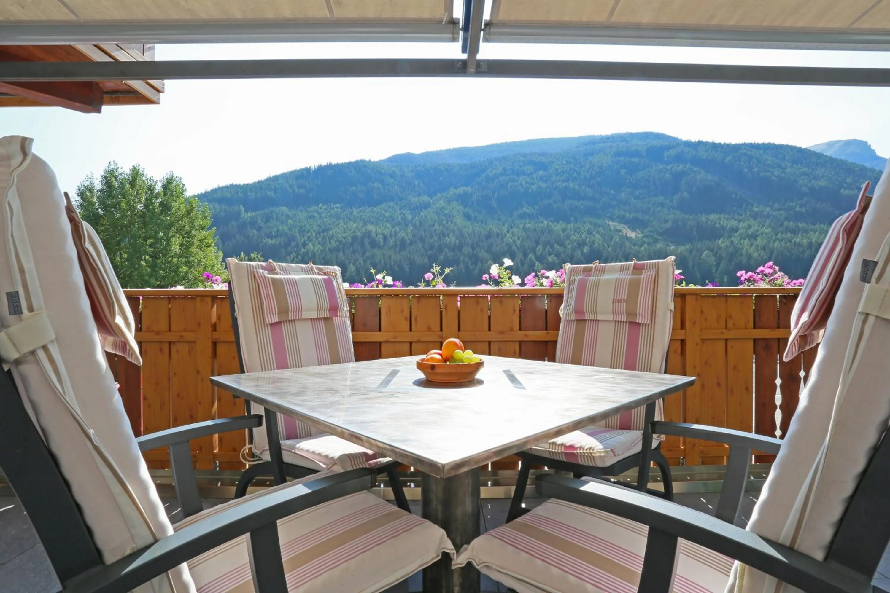 Balcony/Terrace in Pension Alpenhof B&B