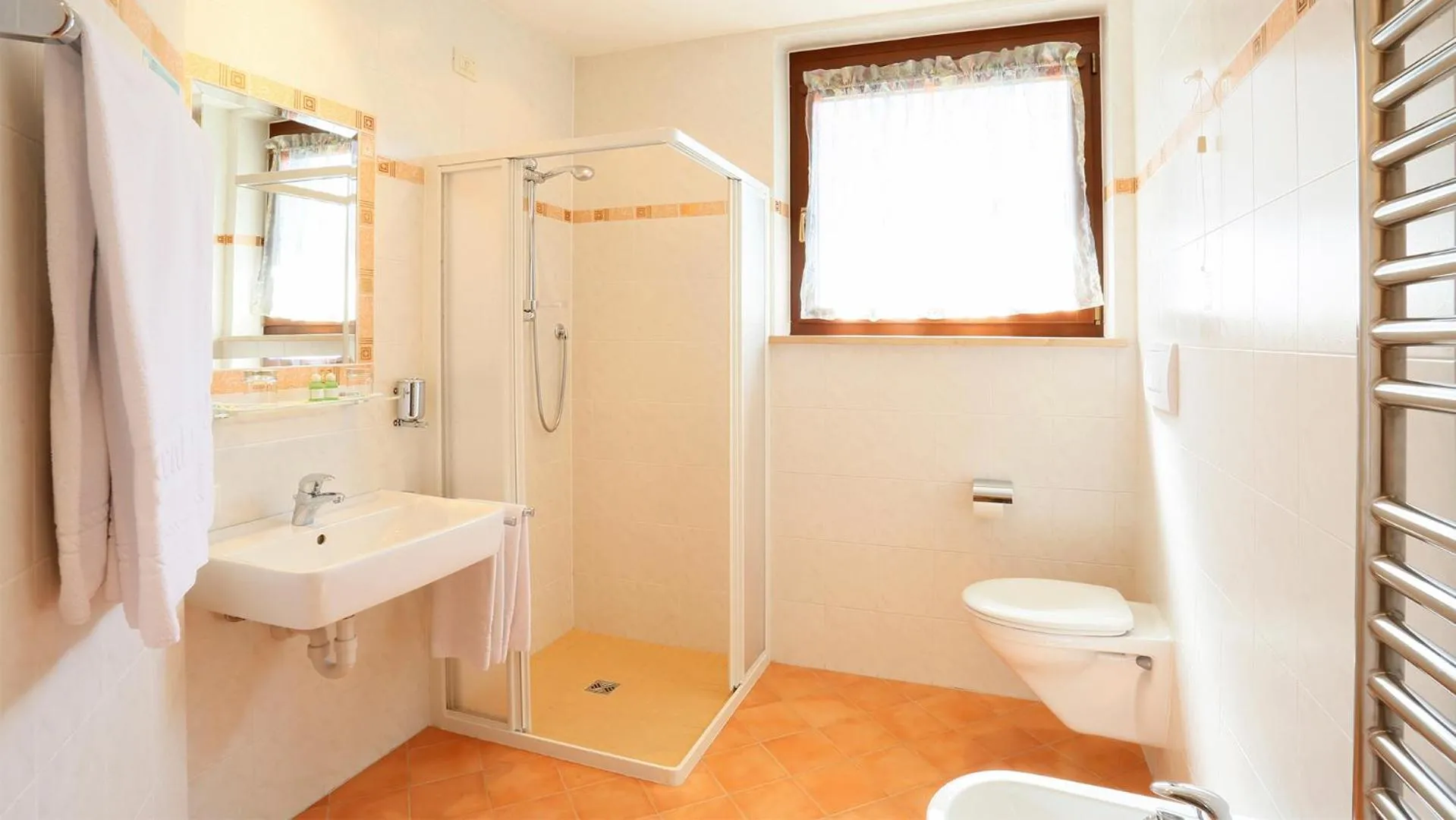 Bathroom in Pension Alpenhof B&B