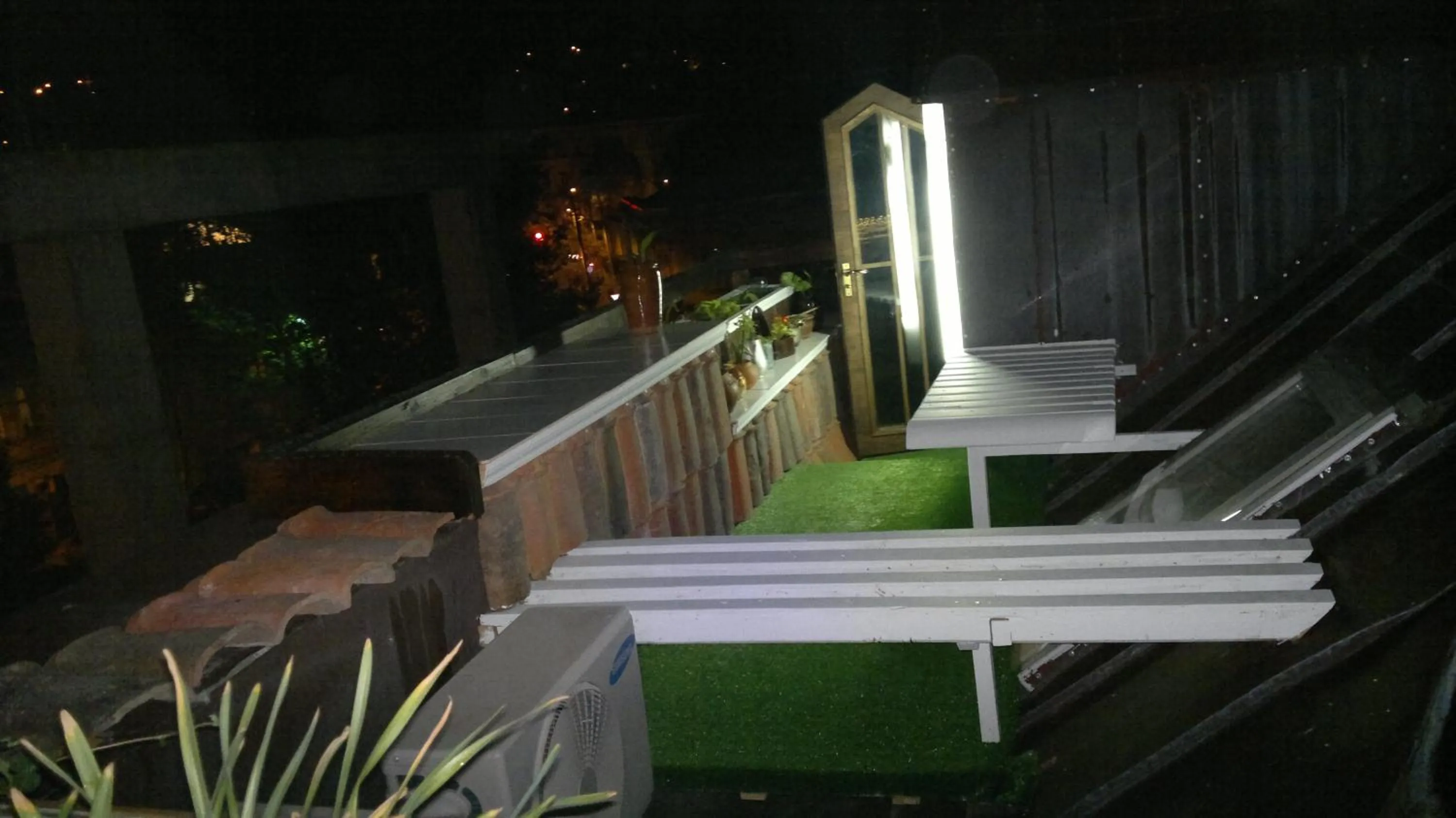 Night in Hotel Imaginarium