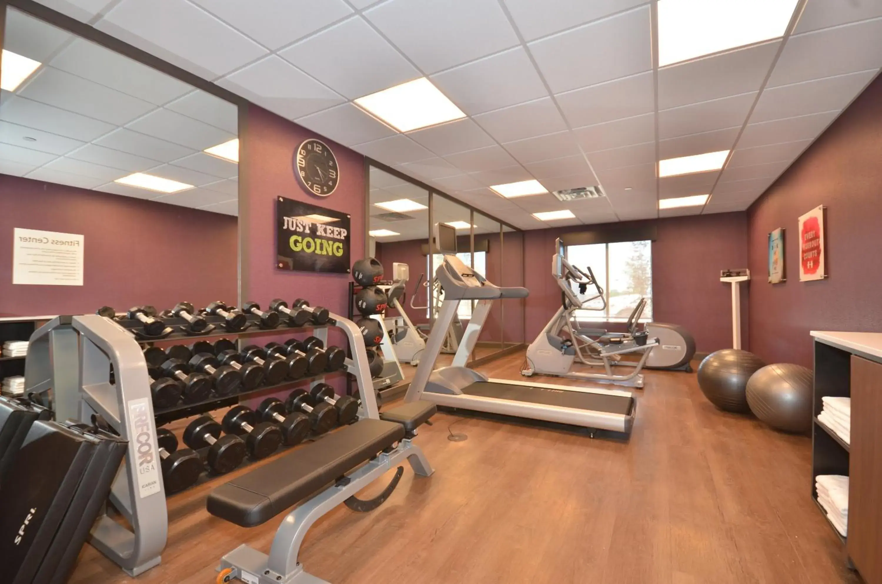 Fitness centre/facilities in Holiday Inn Express & Suites Oklahoma City Mid - Arpt Area by IHG Fitness centre/facilities in Holiday Inn Express & Suites Oklahoma City Mid - Arpt Area by IHG