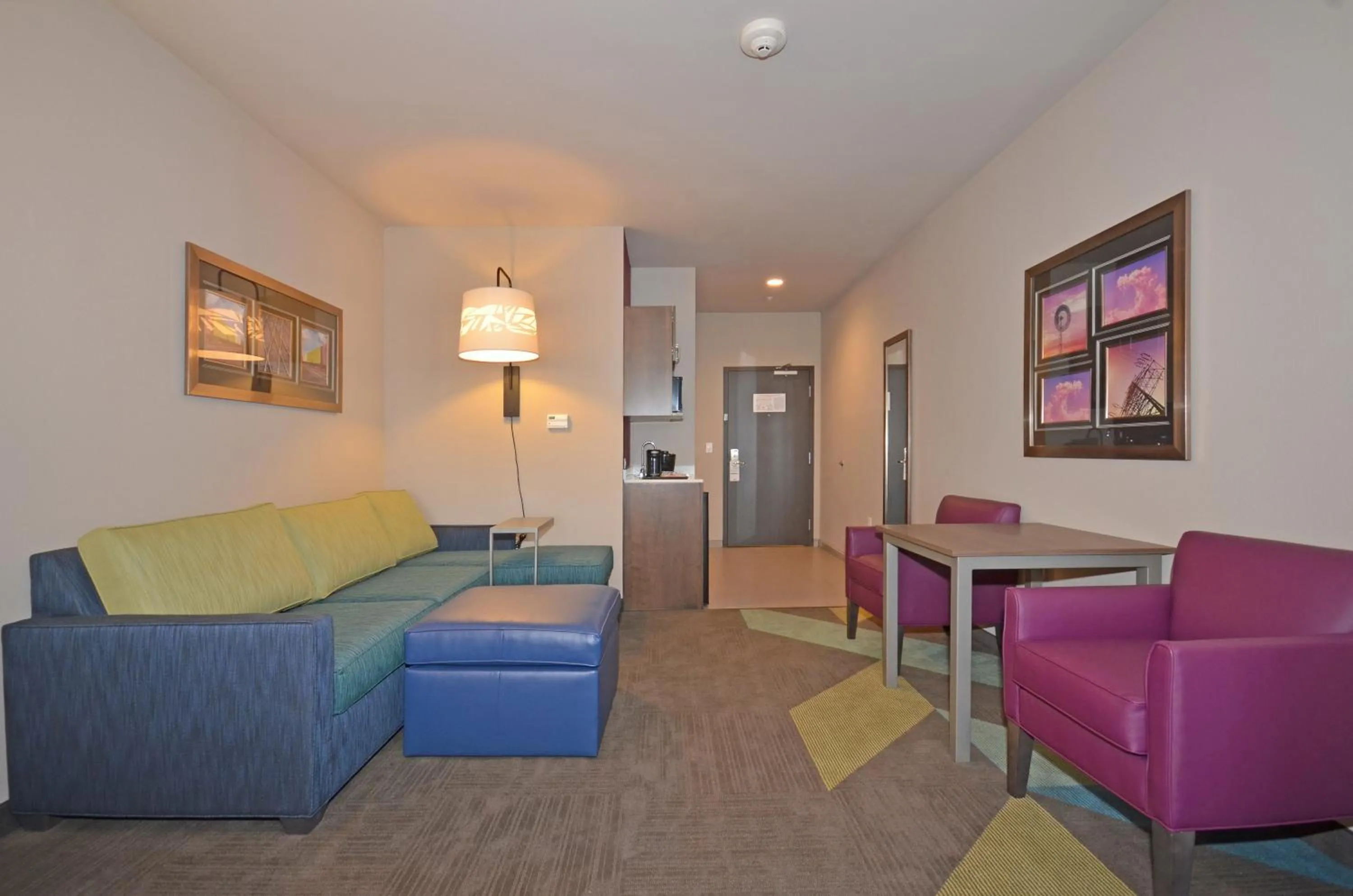 Photo of the whole room in Holiday Inn Express & Suites Oklahoma City Mid - Arpt Area by IHG