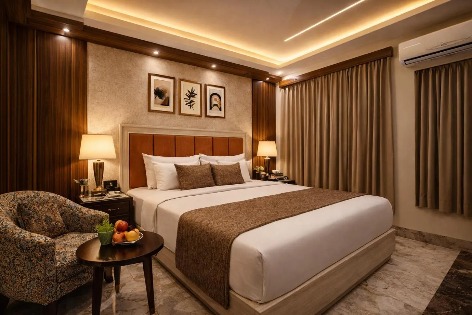 Bedroom, Bed in Hotel Urban Royale - IGI Airport Delhi