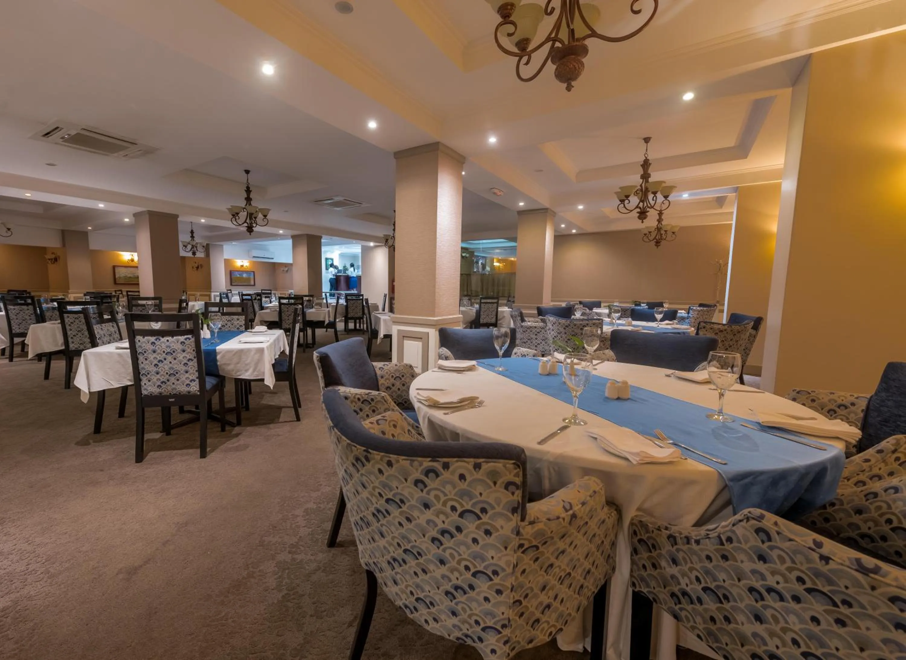 Restaurant/places to eat in Sunbird Capital