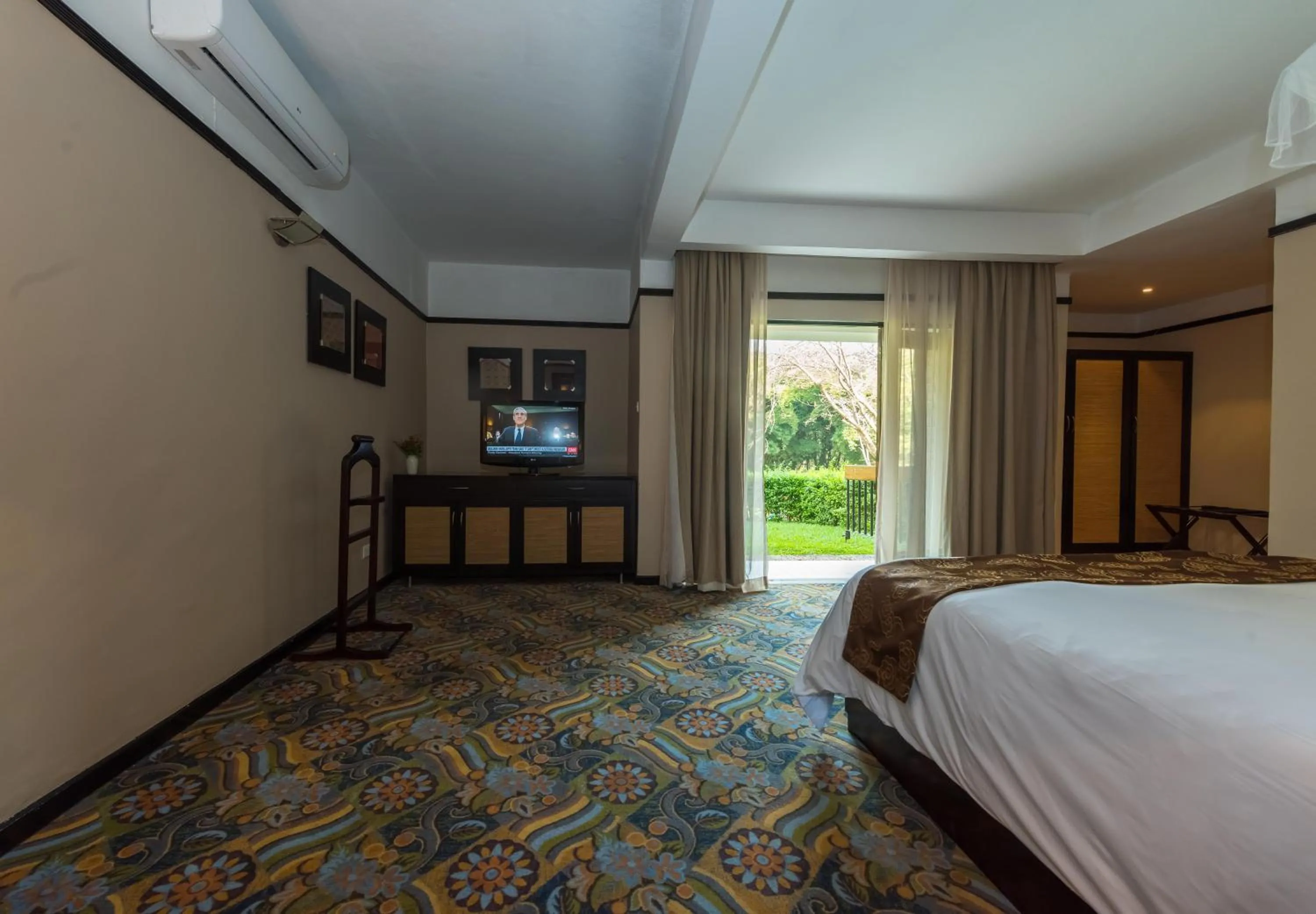 Bed in Sunbird Capital