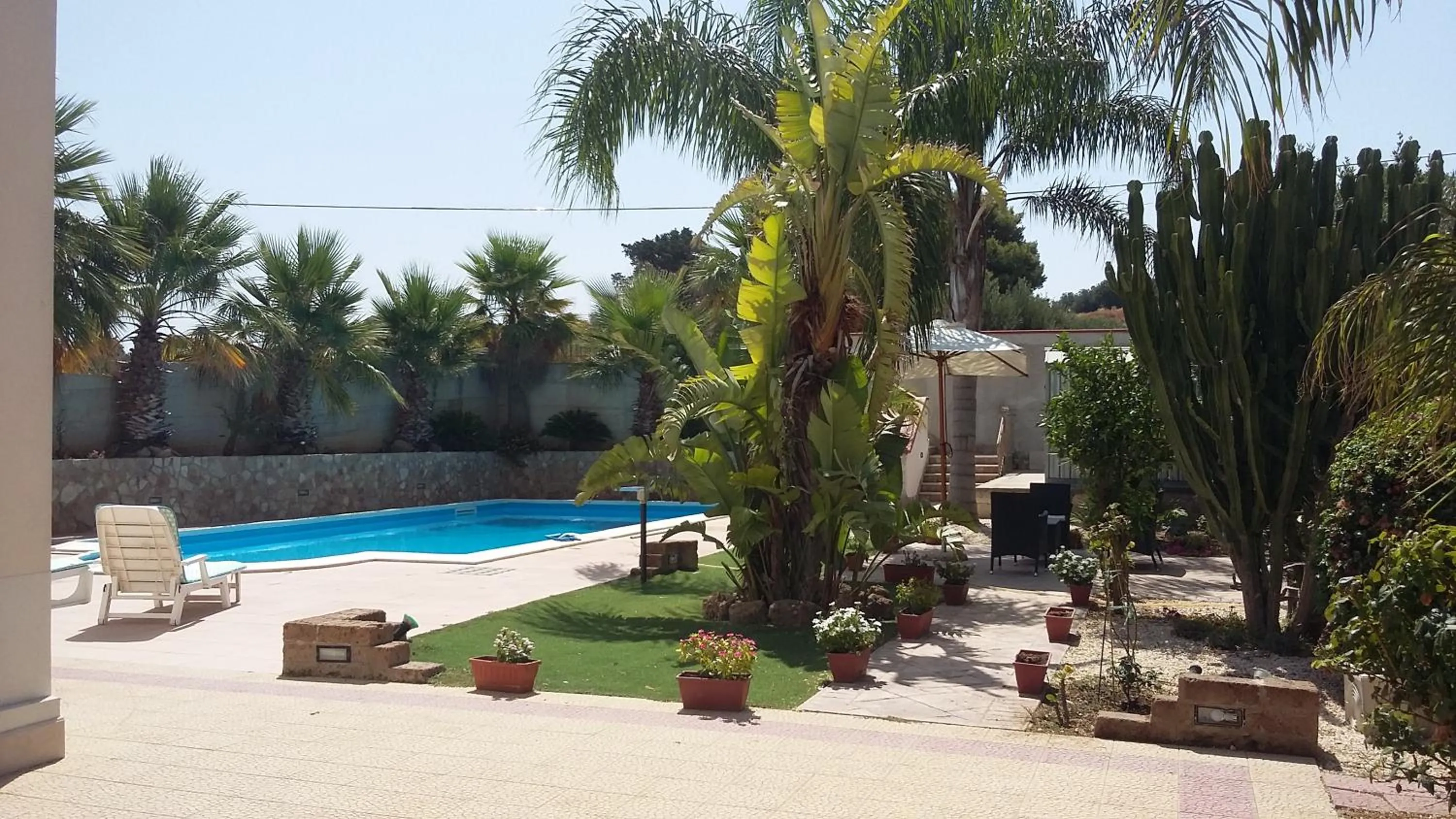 Swimming pool in B&B Castellazzo