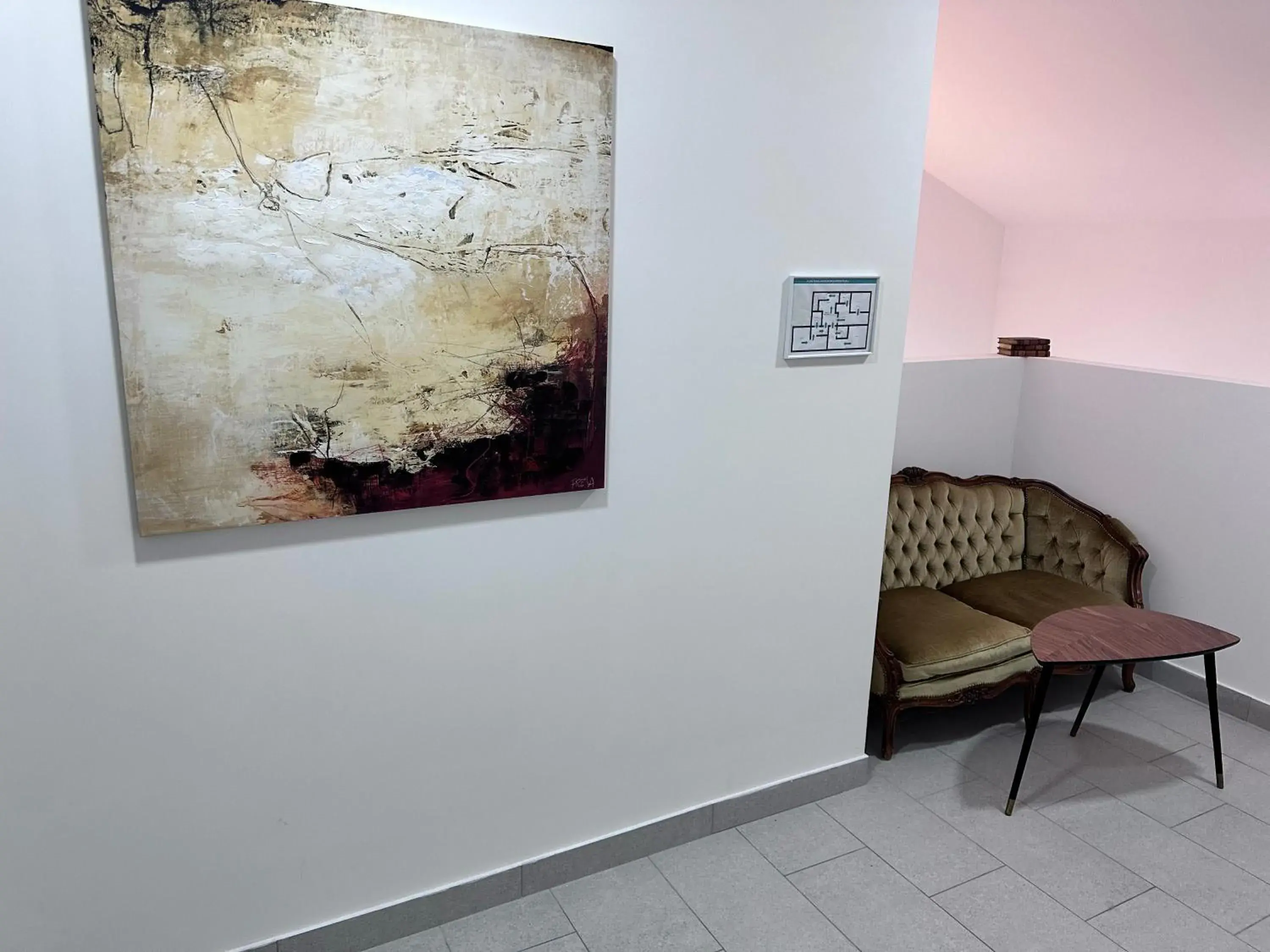 Decorative detail in Velora apartments Decorative detail in Velora apartments