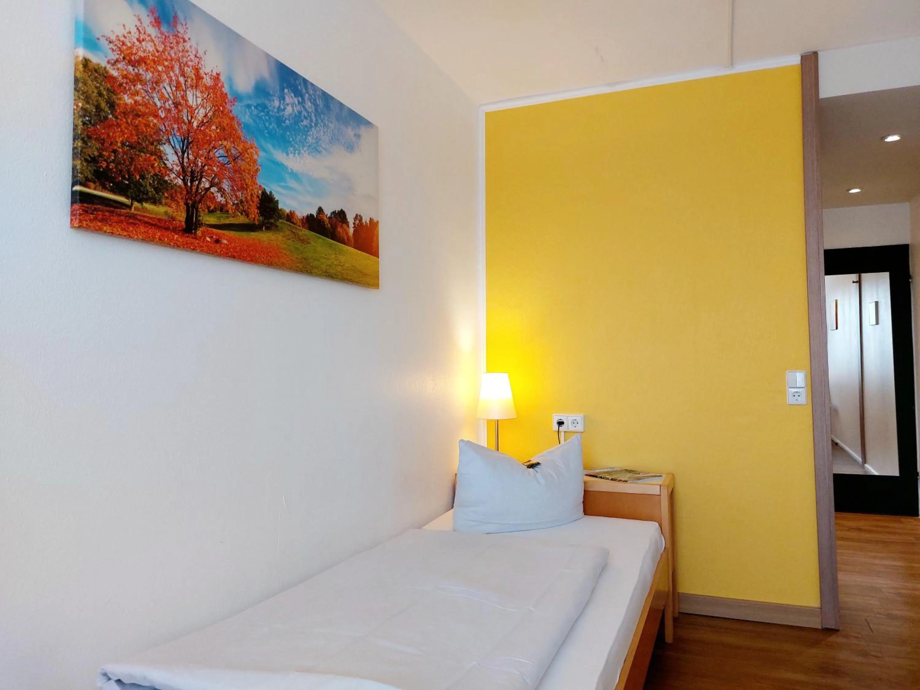 Photo of the whole room, Bed in Heinrich Pesch Hotel