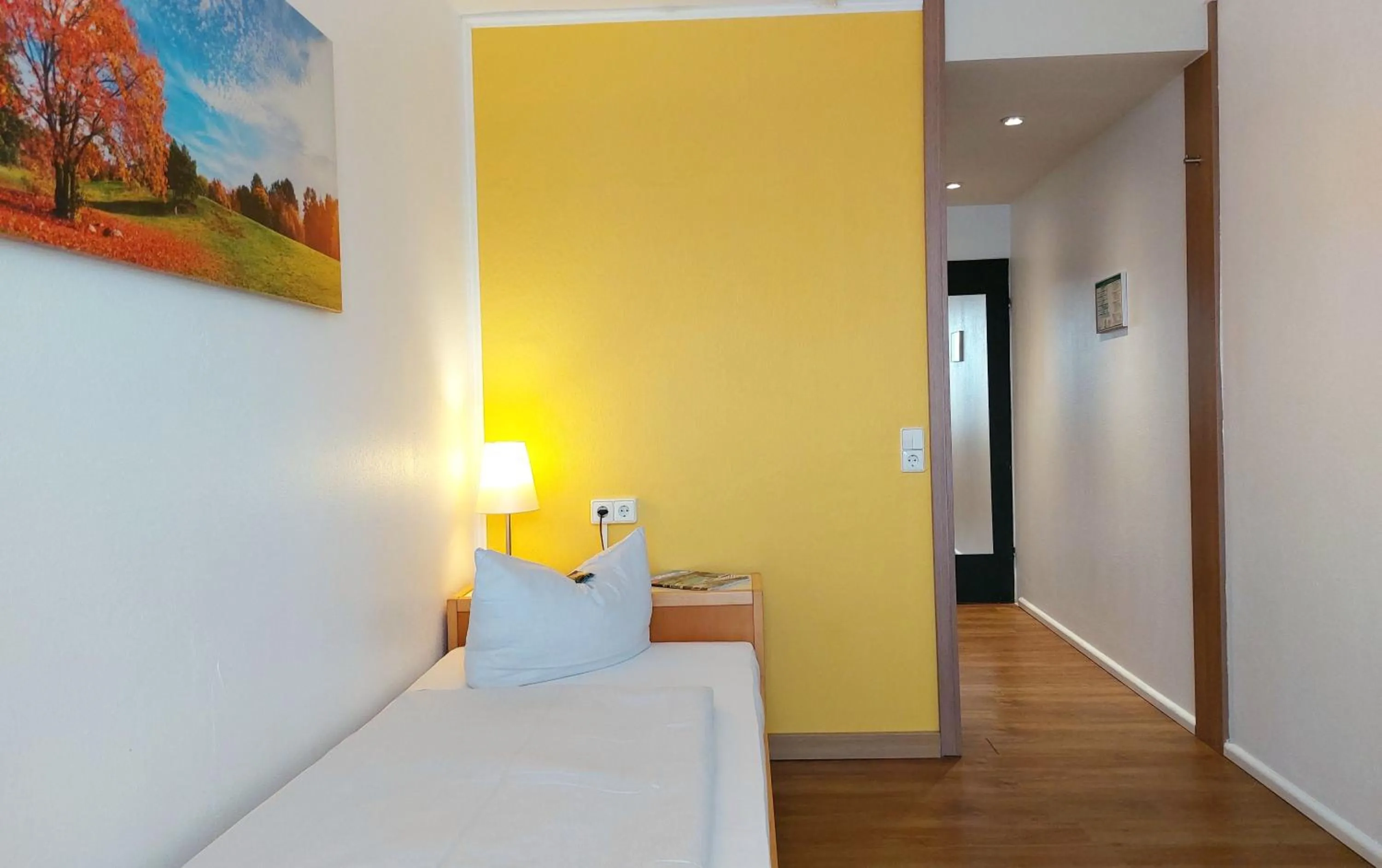 Photo of the whole room, Bed in Heinrich Pesch Hotel