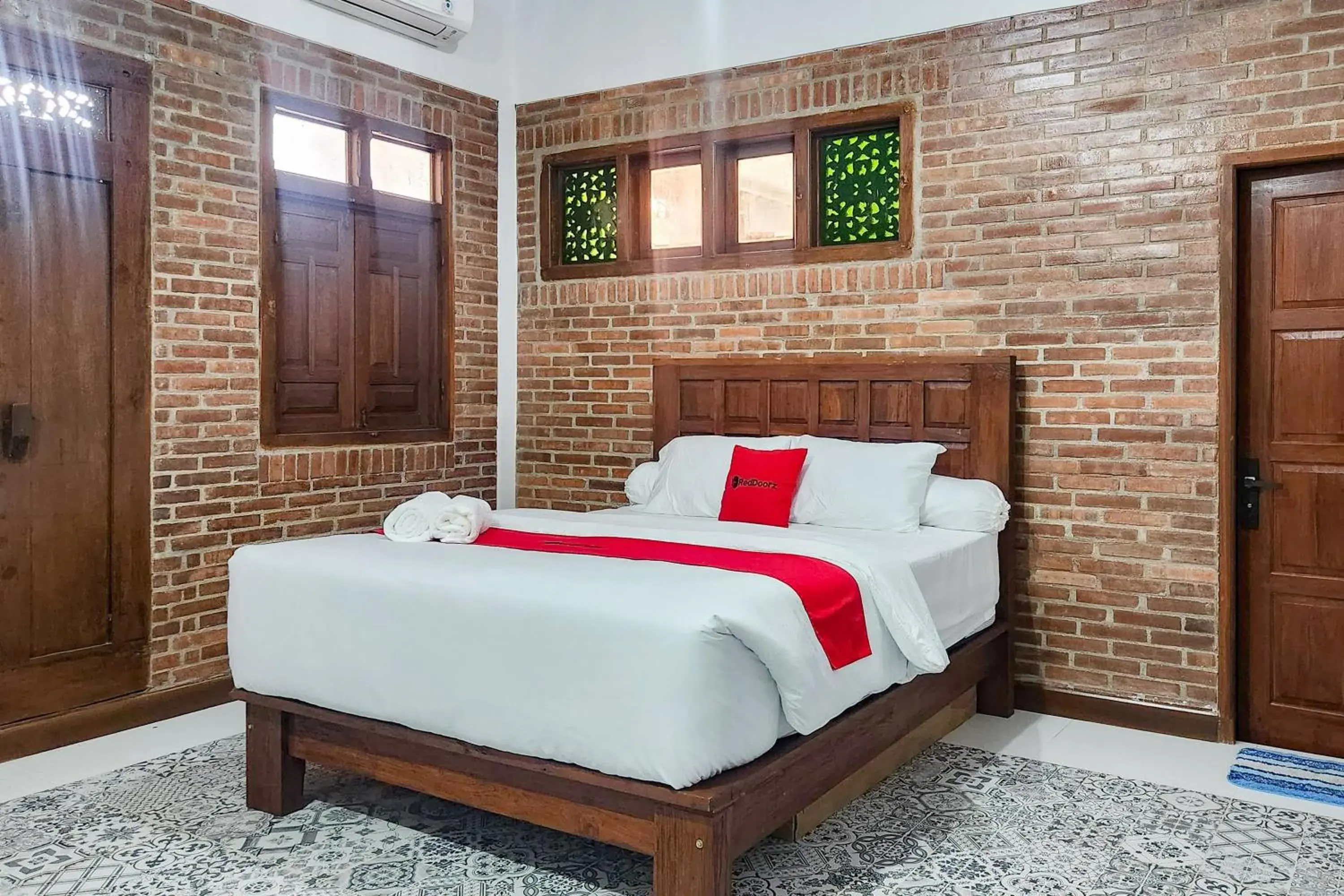 Bedroom, Bed in RedDoorz near Stasiun Sragen Bedroom, Bed in RedDoorz near Stasiun Sragen