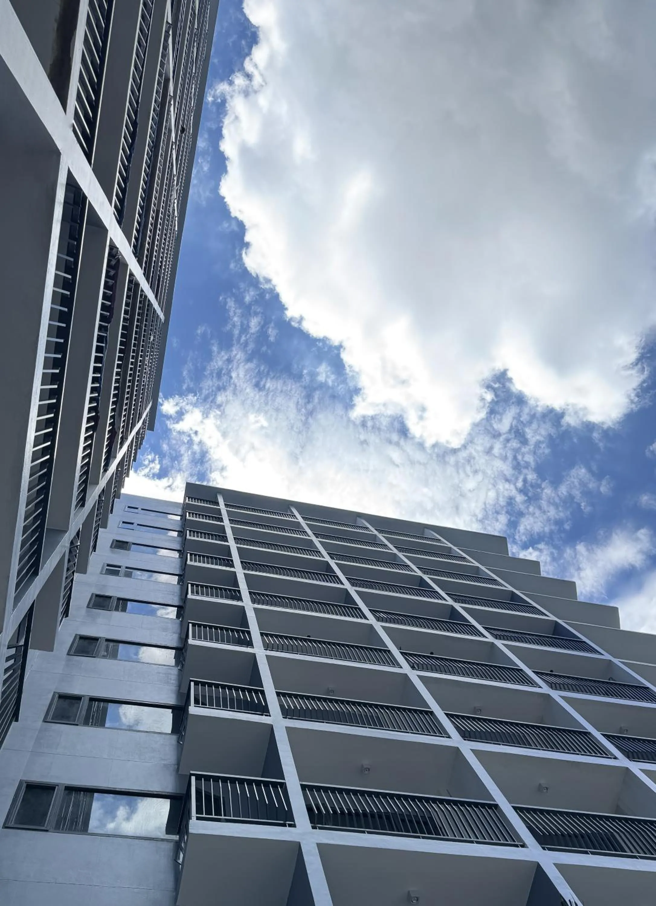 Property building in Savea Bay City Manila