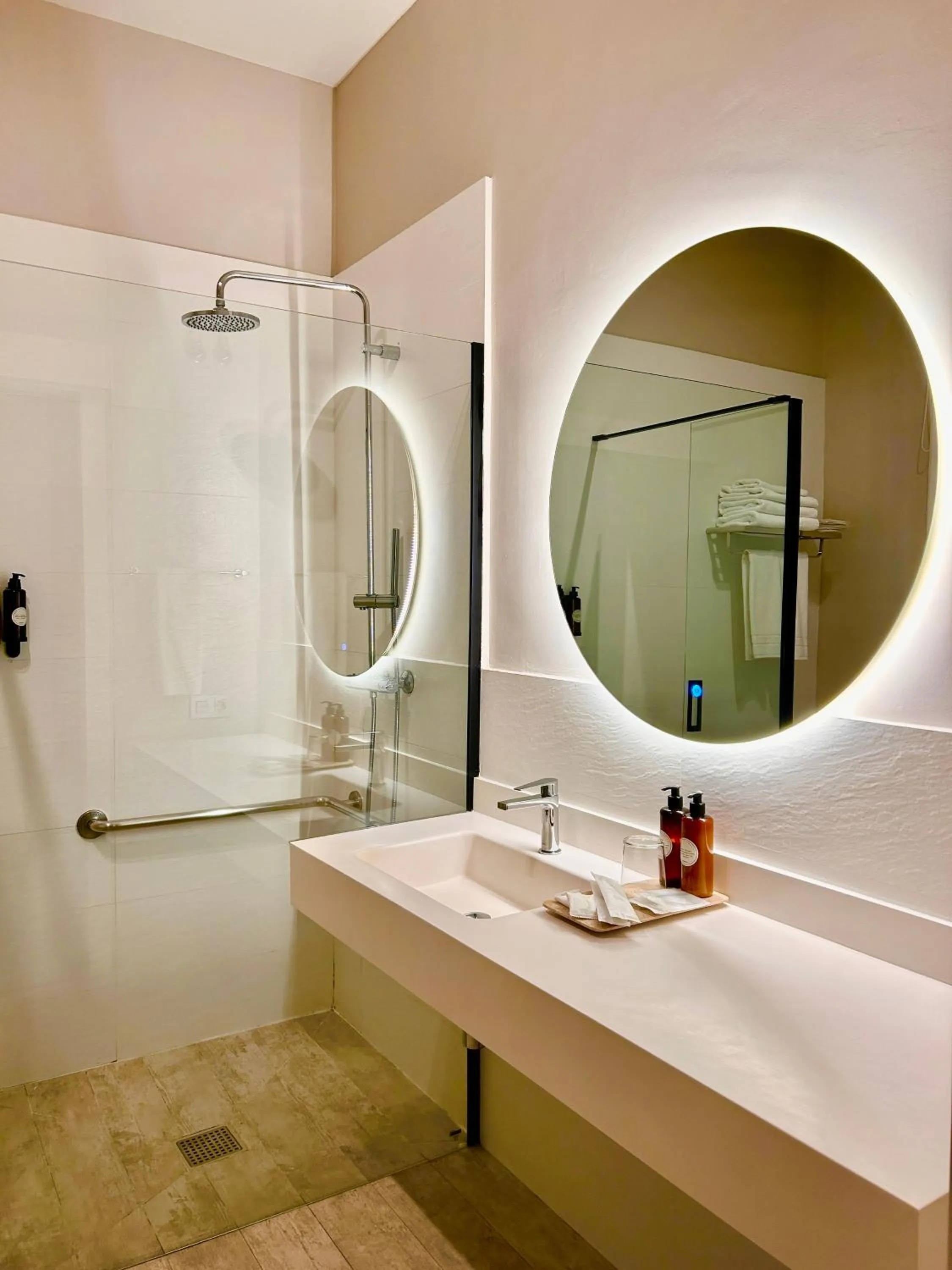 Bathroom in Forget Me Not Barcelona