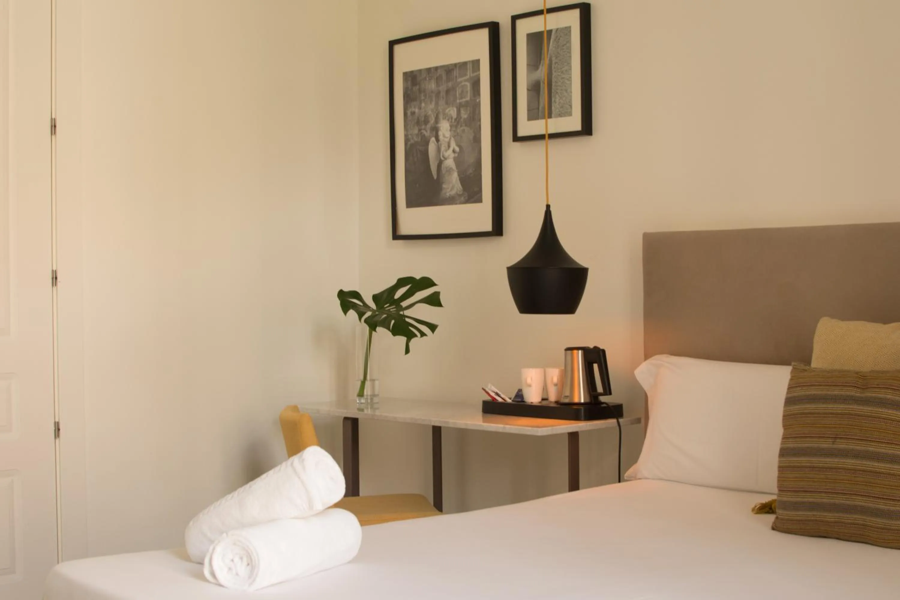 Decorative detail, Bed in Forget Me Not Barcelona