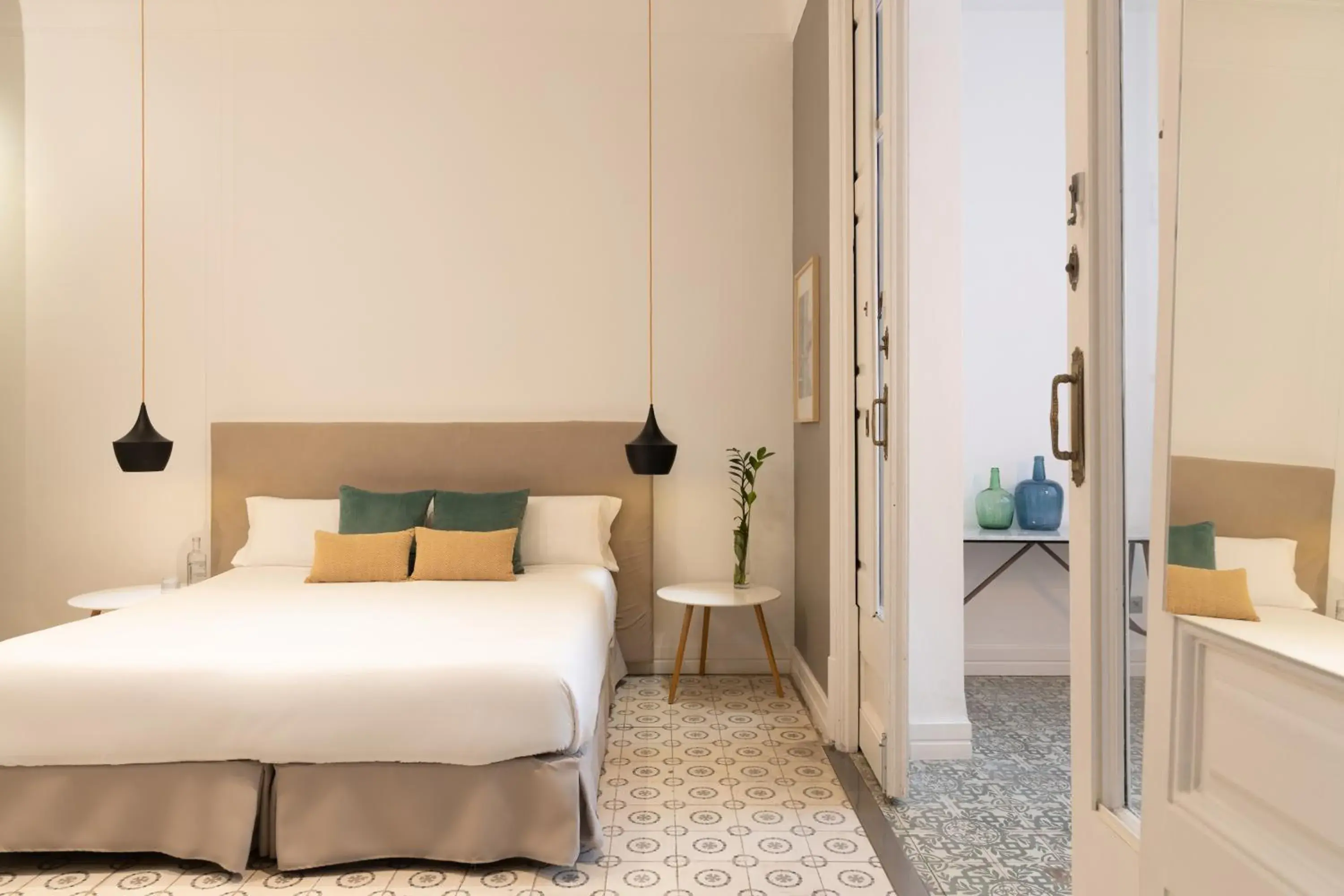 Photo of the whole room, Bed in Forget Me Not Barcelona Photo of the whole room, Bed in Forget Me Not Barcelona