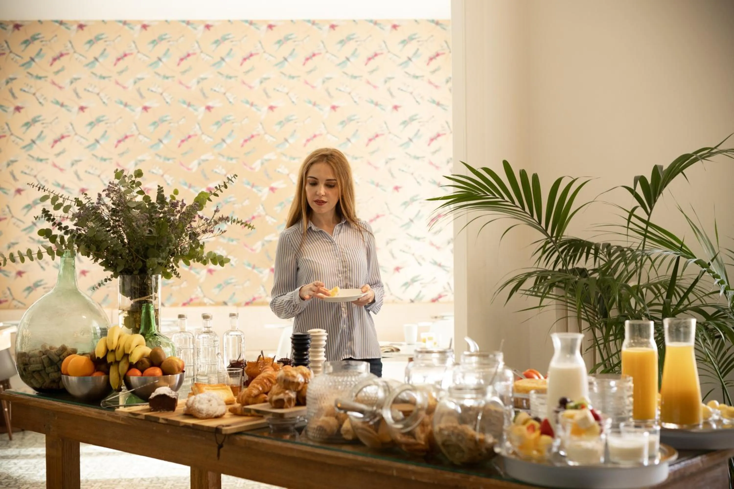 Buffet breakfast in Forget Me Not Barcelona