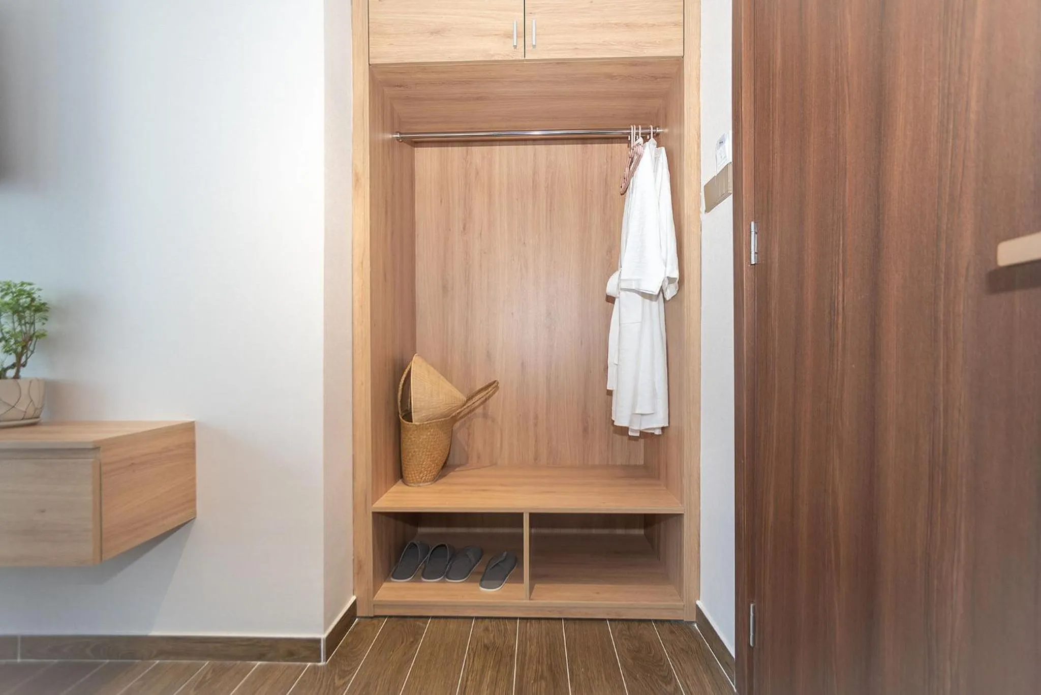 wardrobe in Bamboo Riverside Boutique Hotel