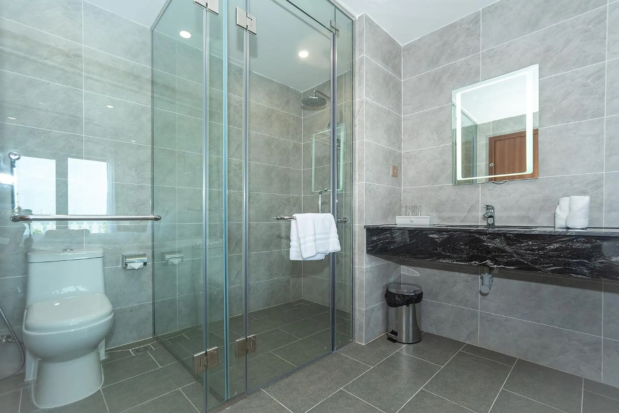 Shower in Bamboo Riverside Boutique Hotel