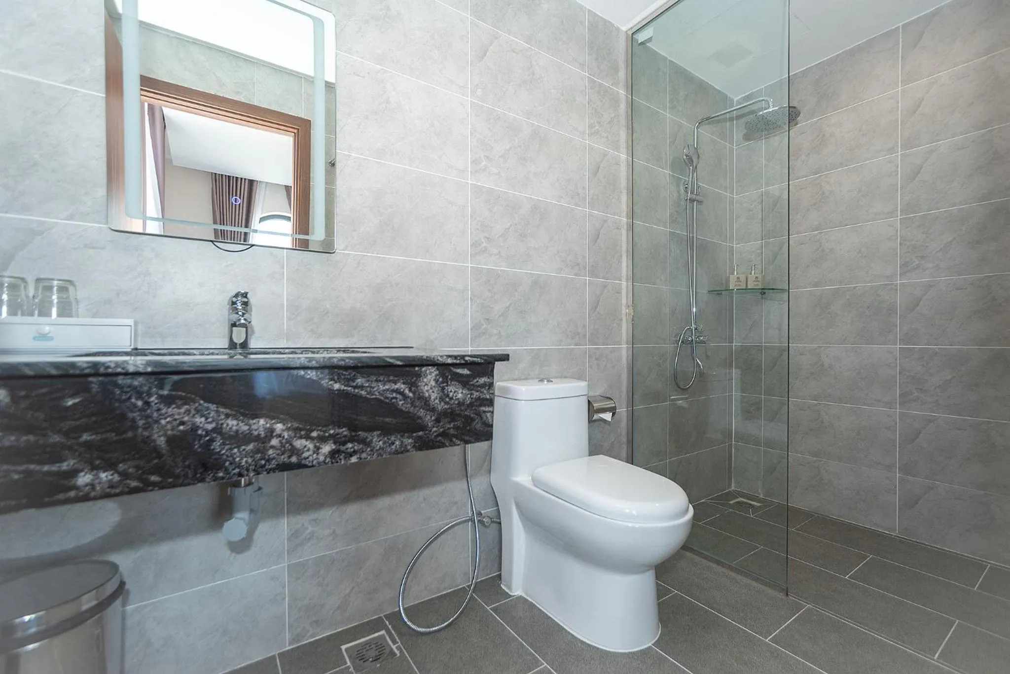 Shower in Bamboo Riverside Boutique Hotel