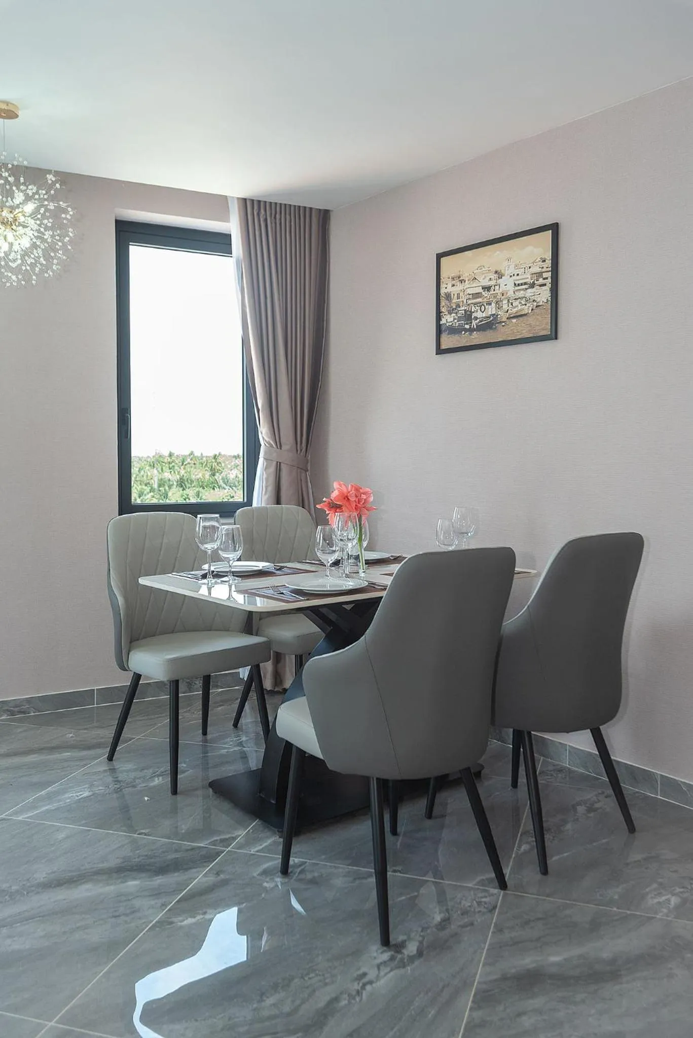 Dining area in Bamboo Riverside Boutique Hotel