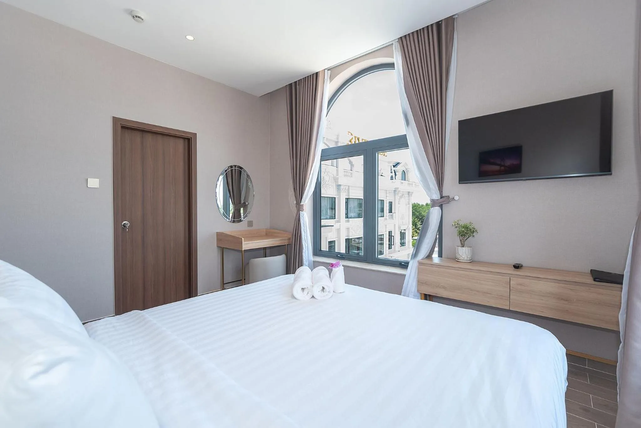 Photo of the whole room, Bed in Bamboo Riverside Boutique Hotel