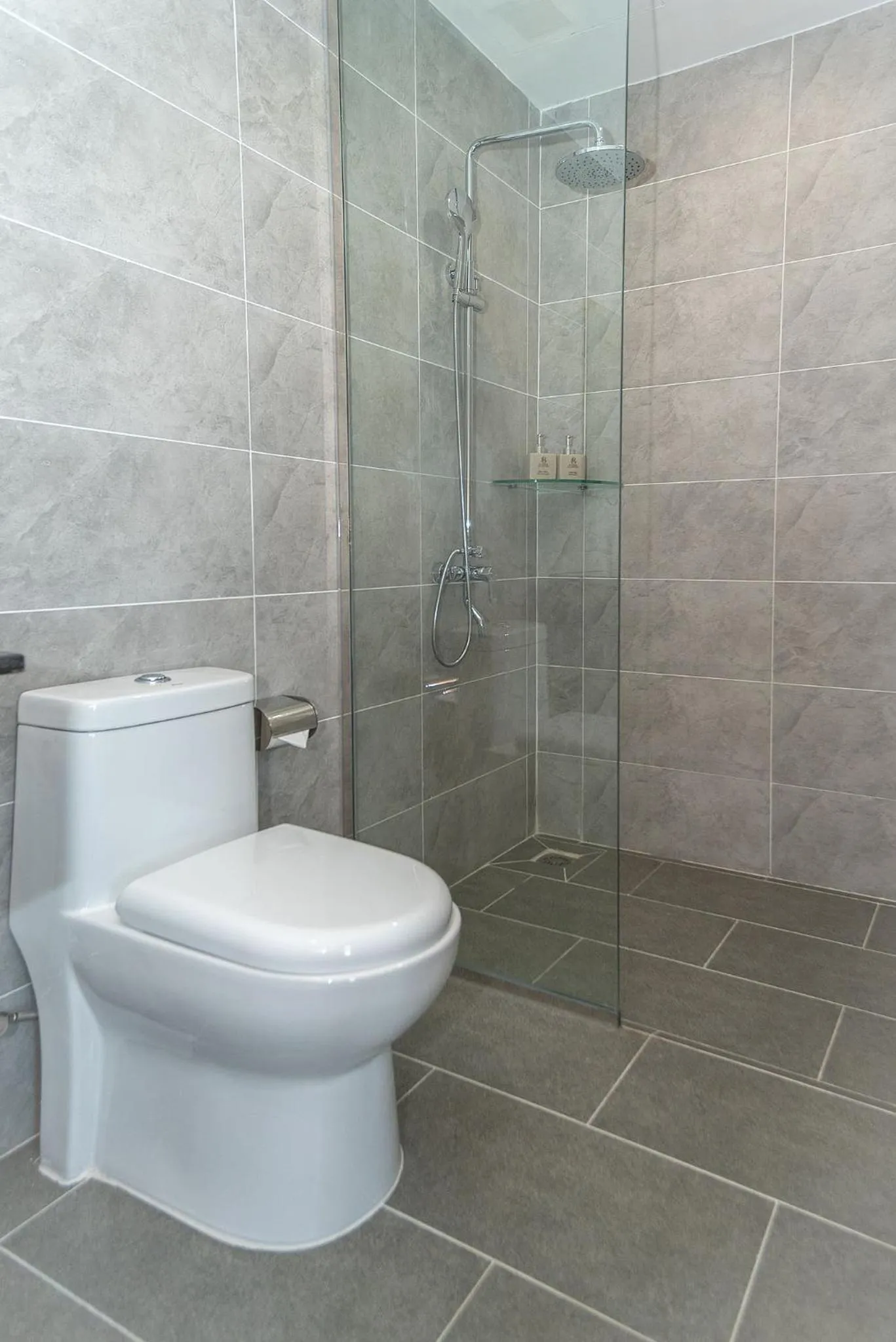 Shower in Bamboo Riverside Boutique Hotel