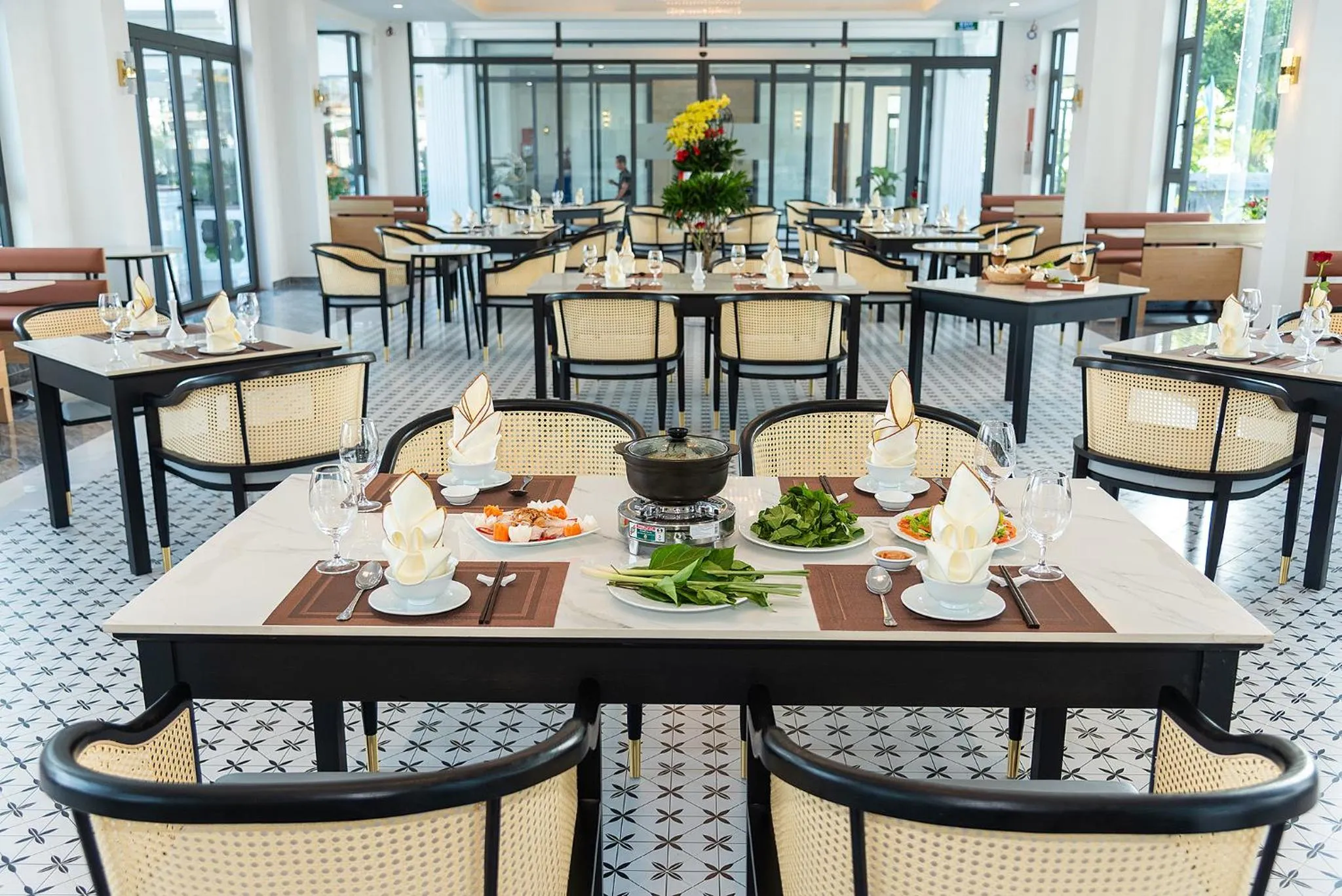 Restaurant/places to eat in Bamboo Riverside Boutique Hotel