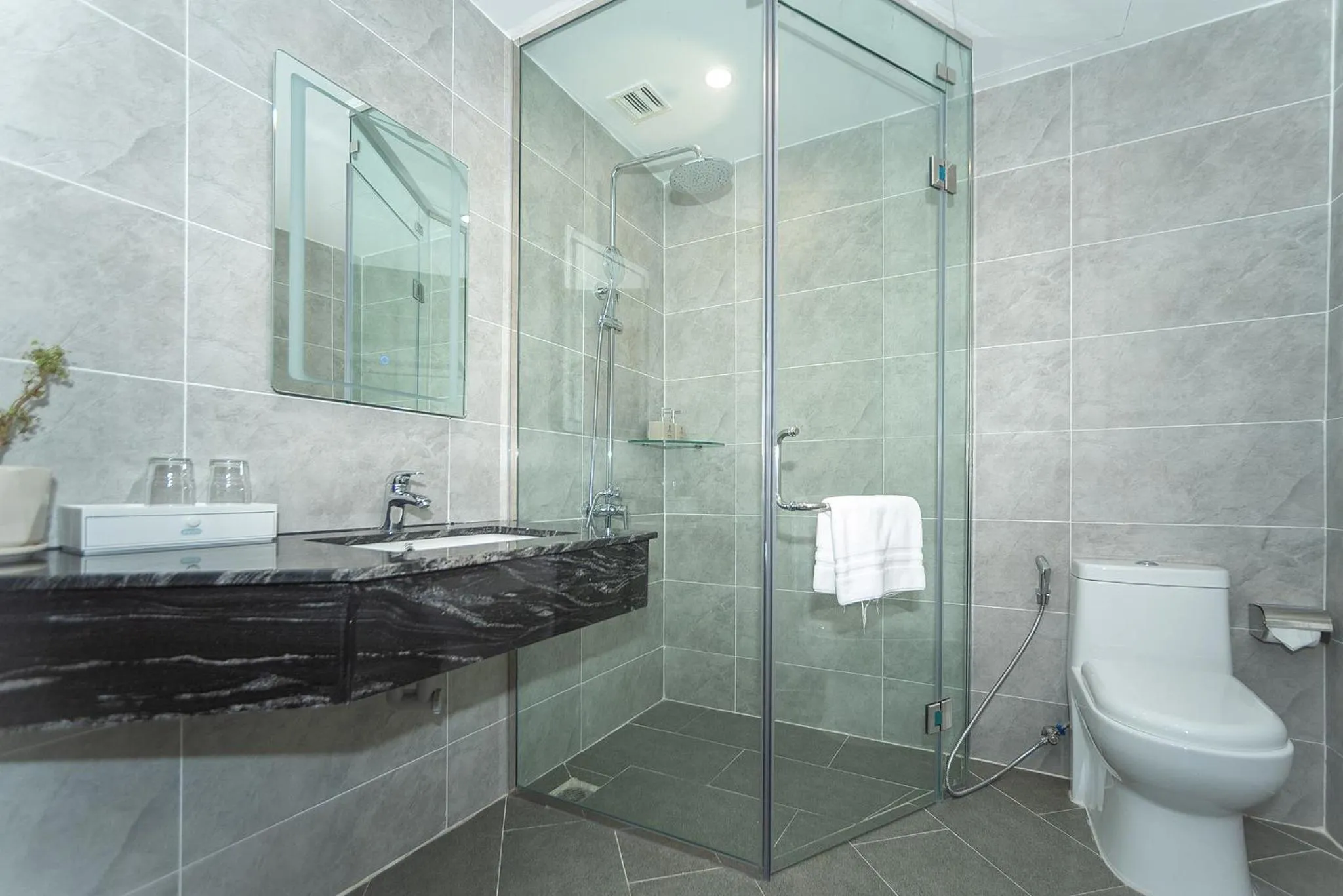 Shower in Bamboo Riverside Boutique Hotel