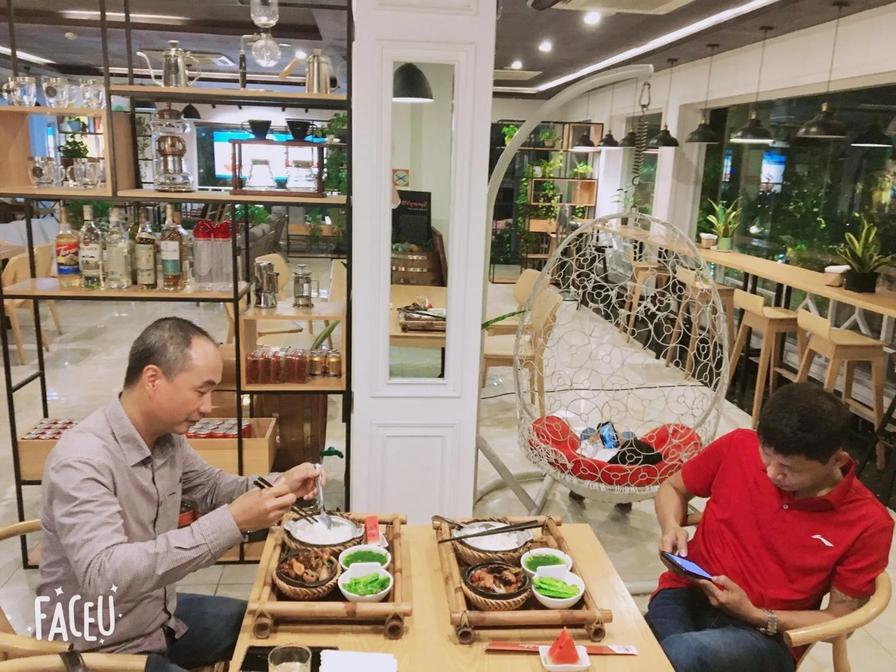 Restaurant/places to eat in Sen Trang Hotel