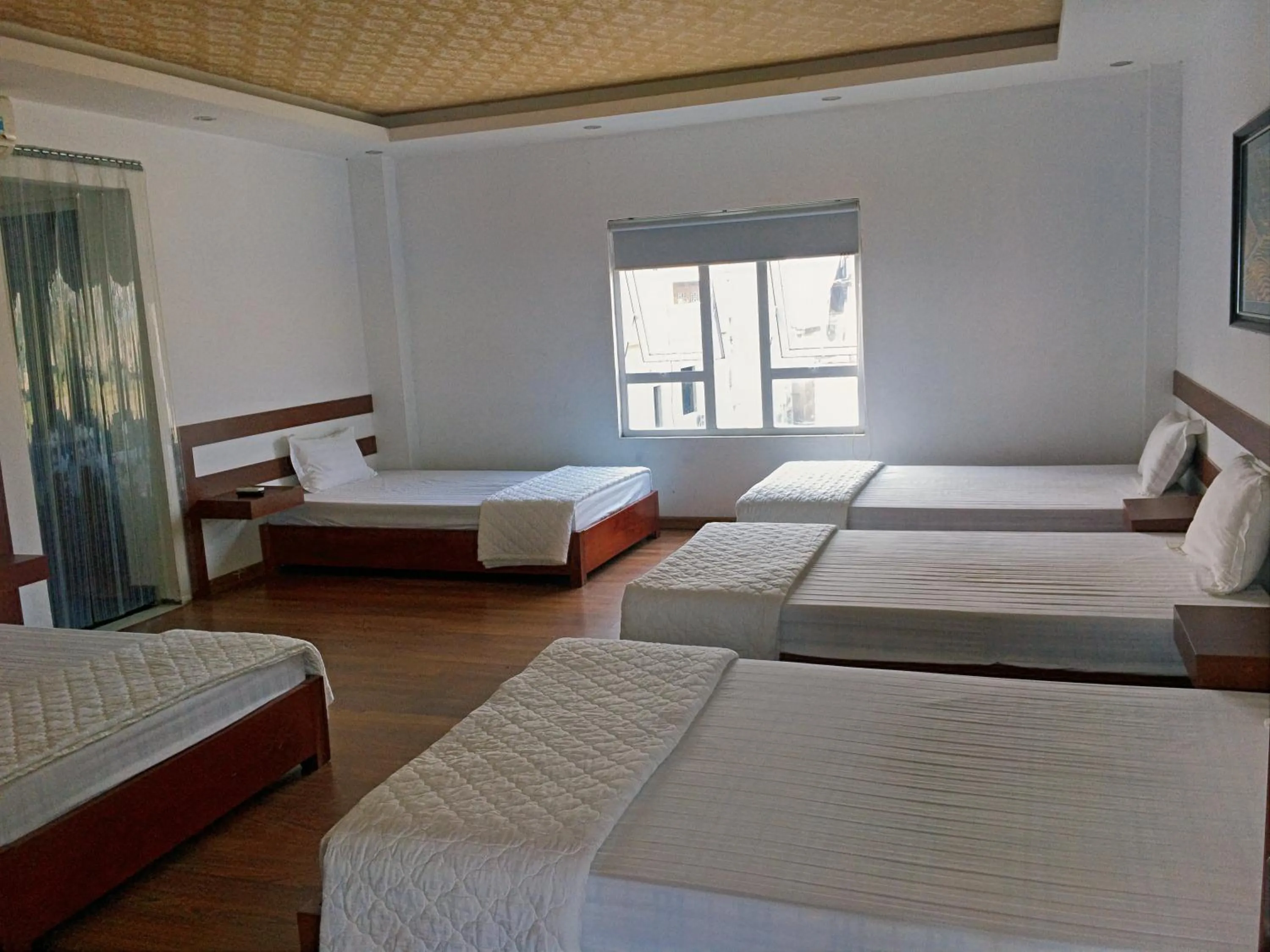 Bed in Sen Trang Hotel