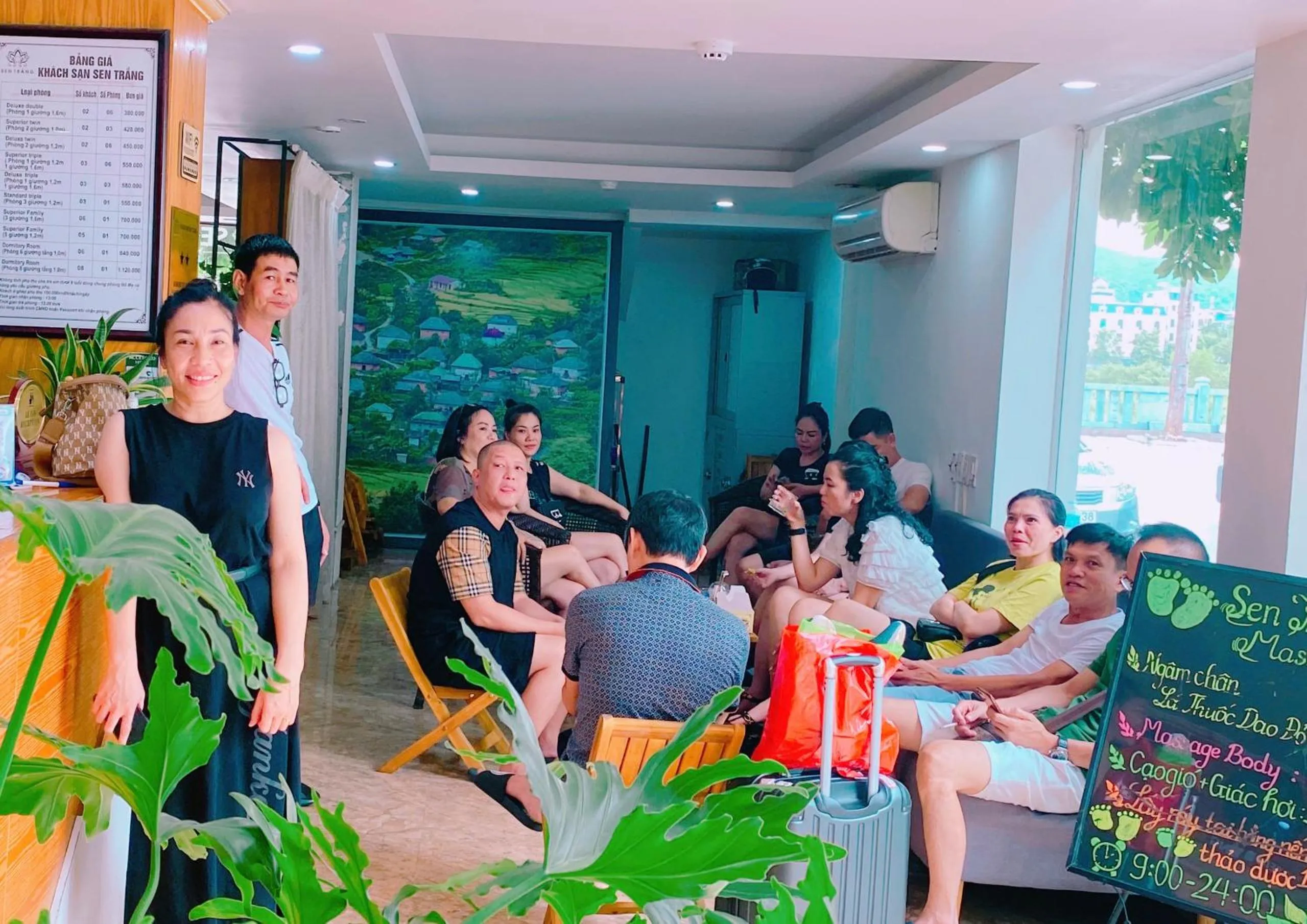 Lobby or reception in Sen Trang Hotel