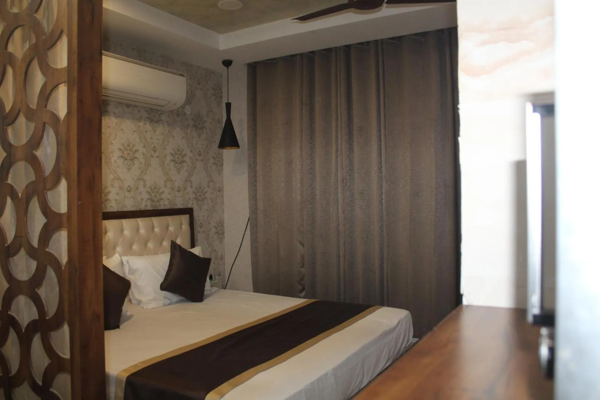 Bed in Royal Holiday Homes