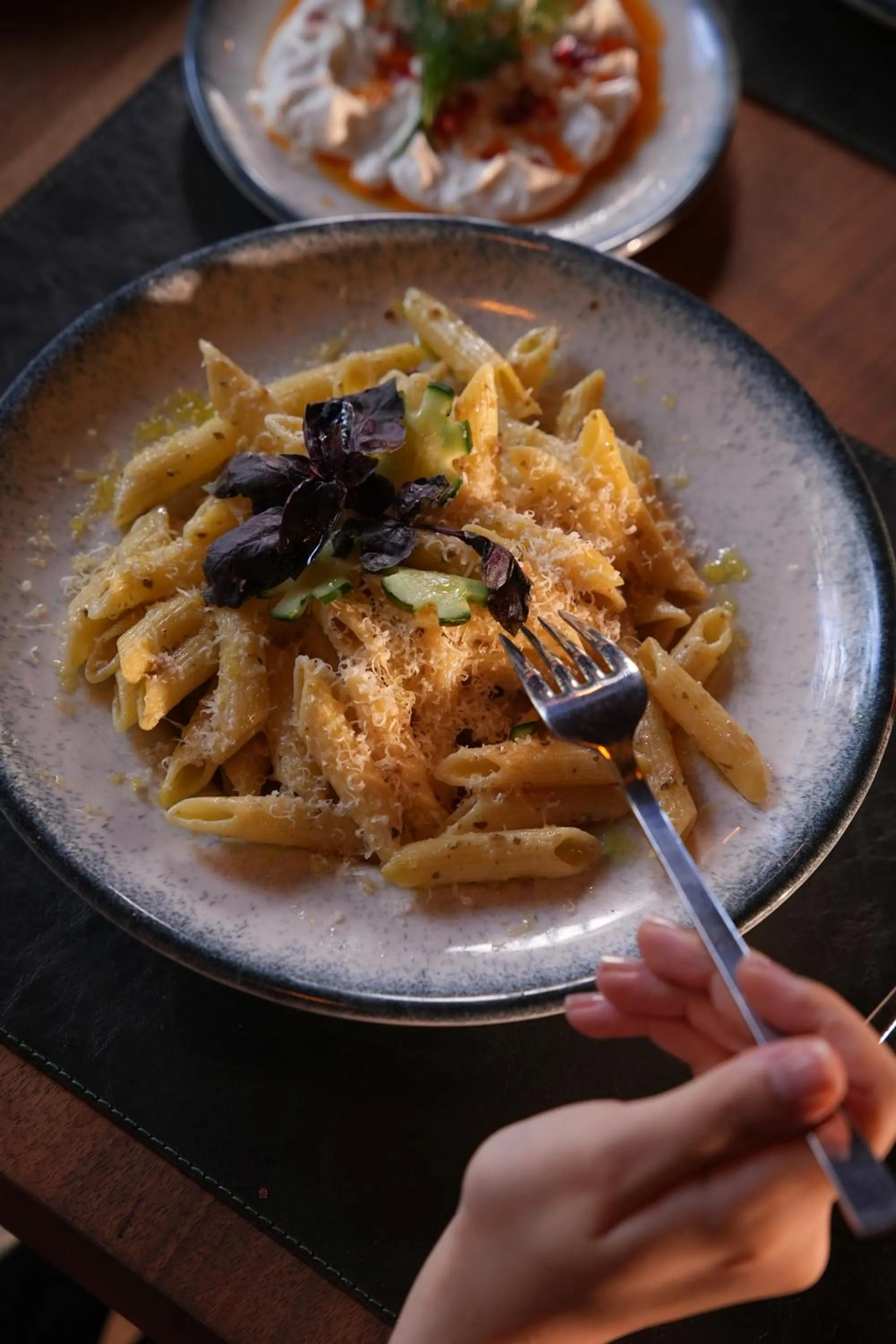 Food in Navy Inn & Bungalows