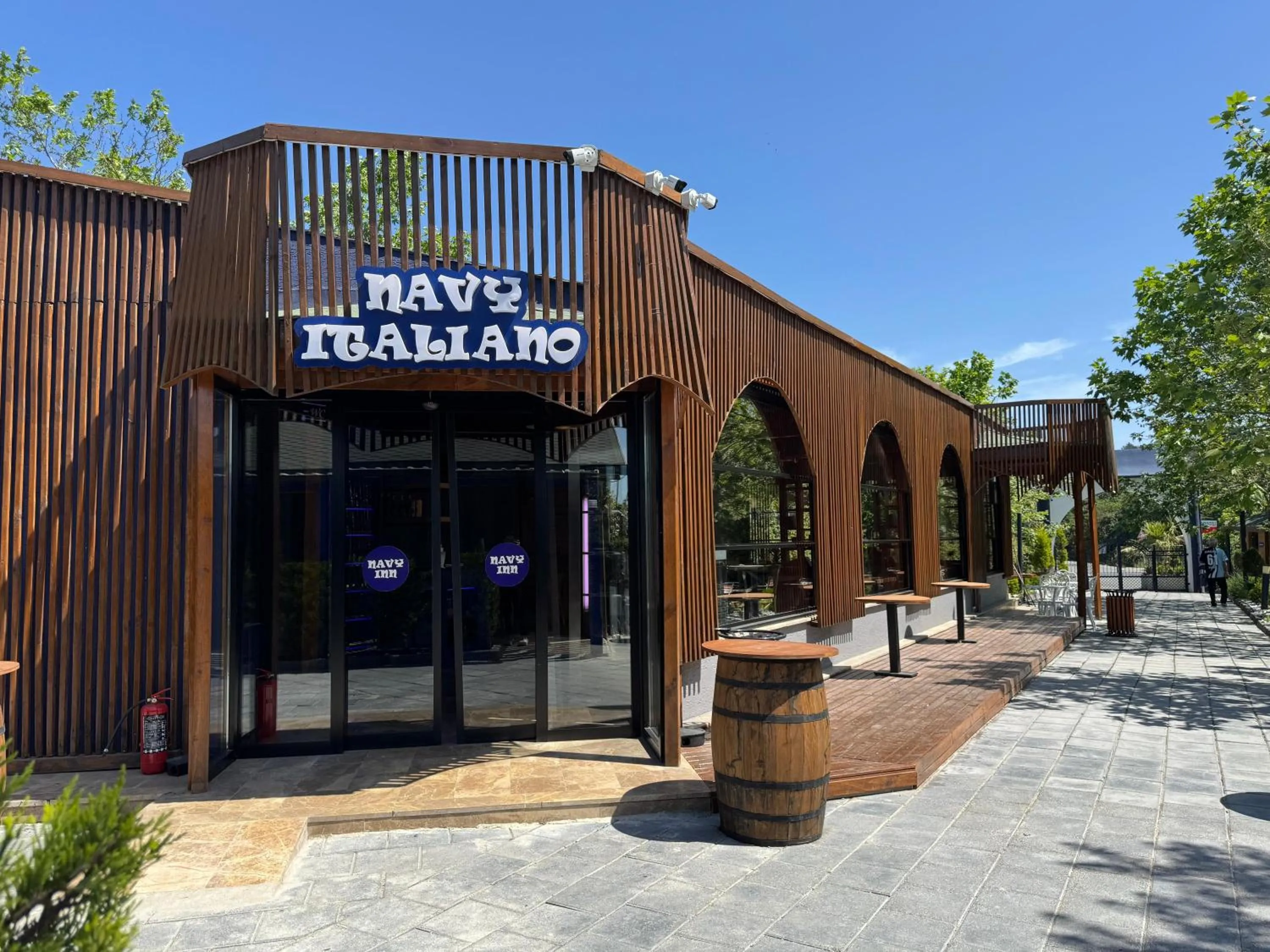 Property building in Navy Inn & Bungalows