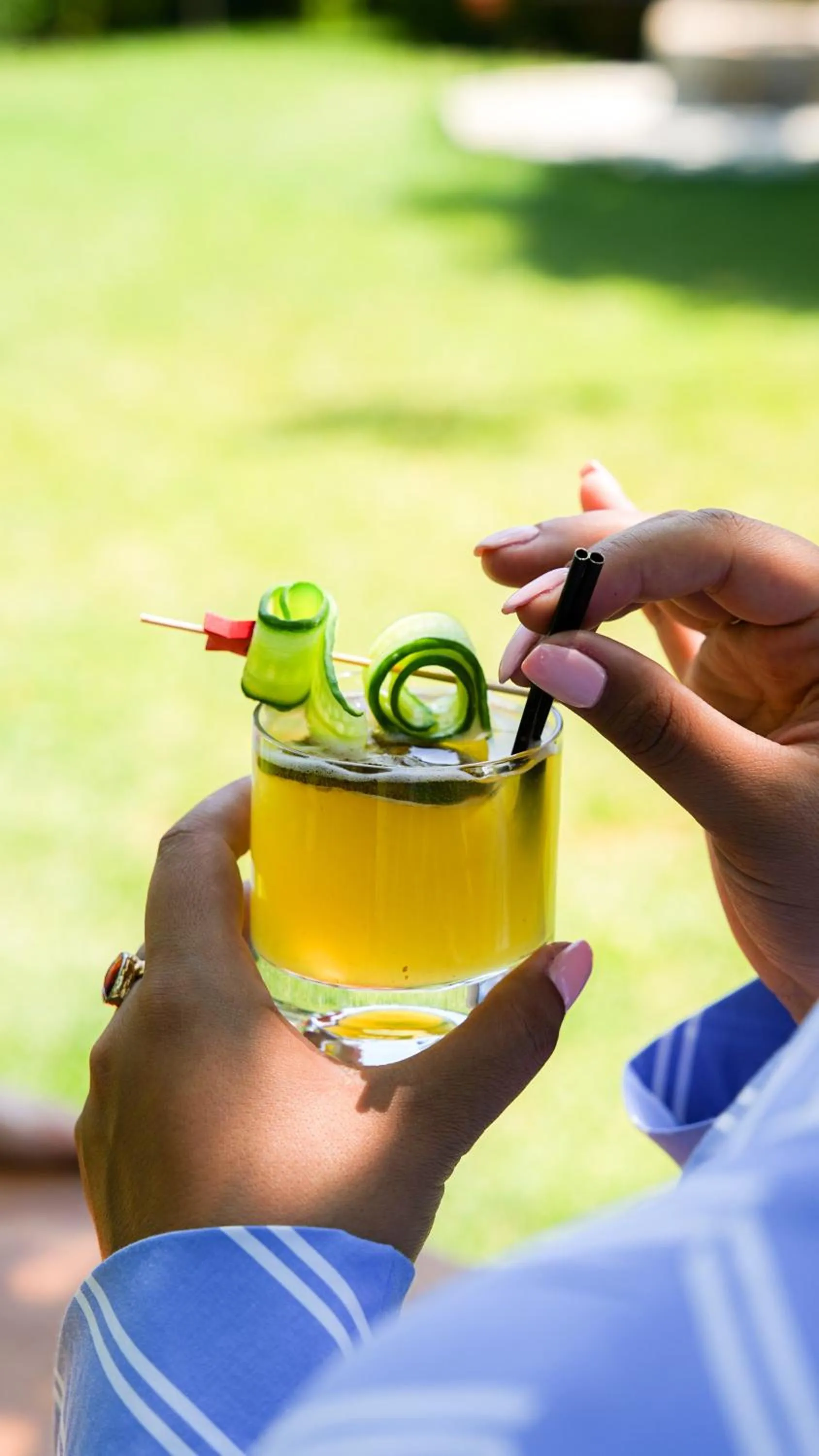 Drinks in Navy Inn & Bungalows