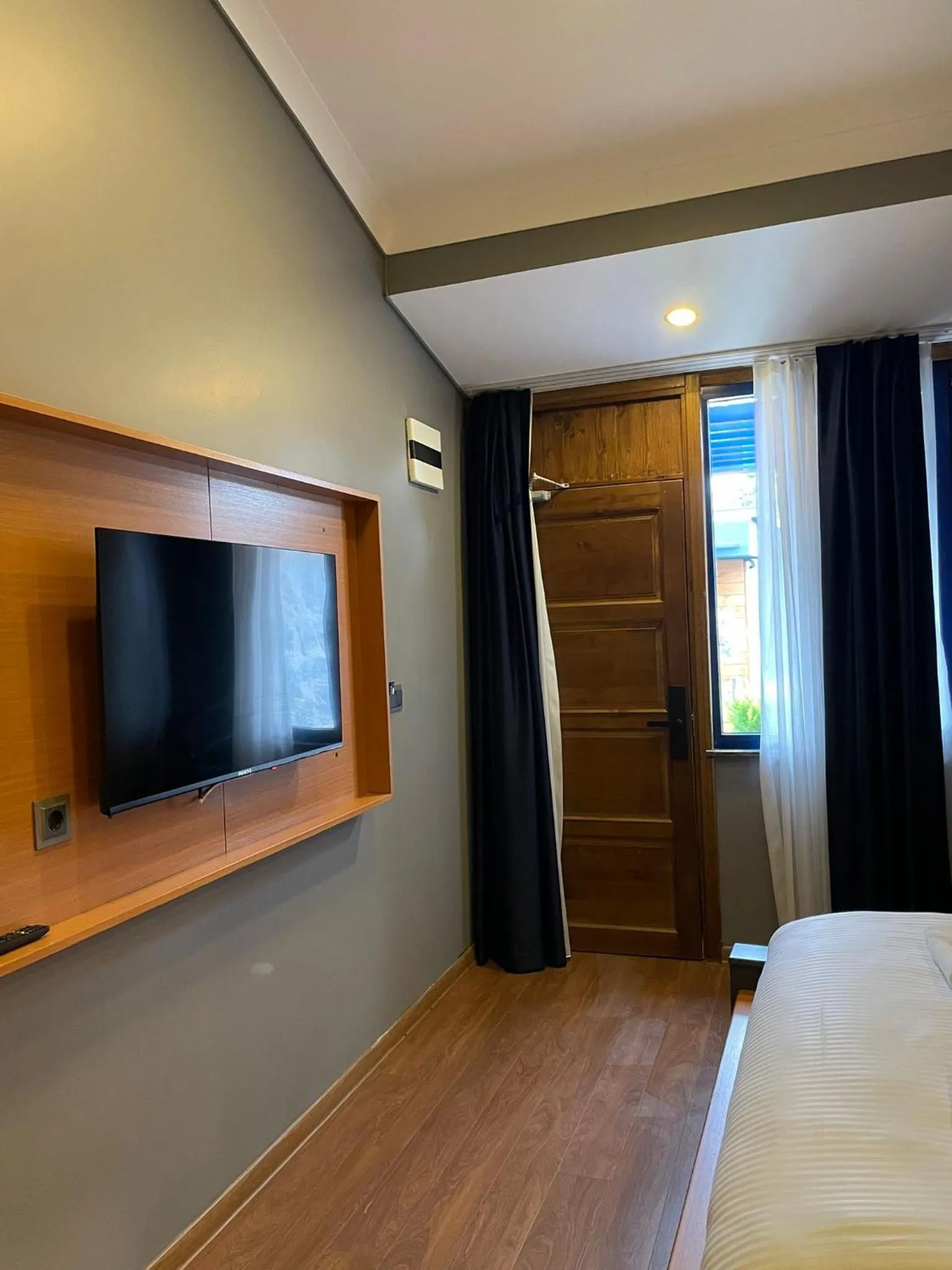 Bed in Navy Inn & Bungalows