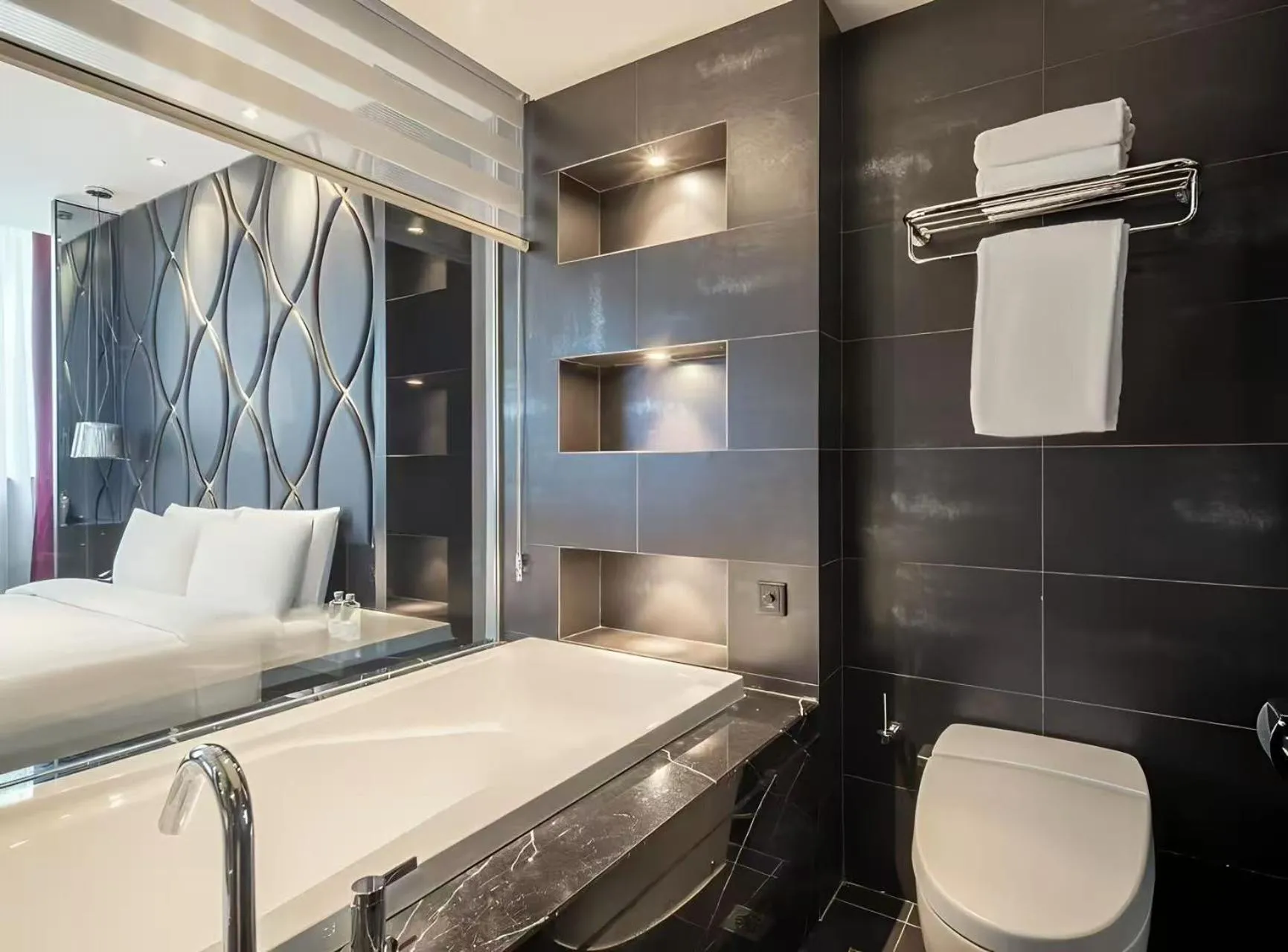 Bathroom in Crystal Orange Hotel Shanghai Caohejing Yishan Road