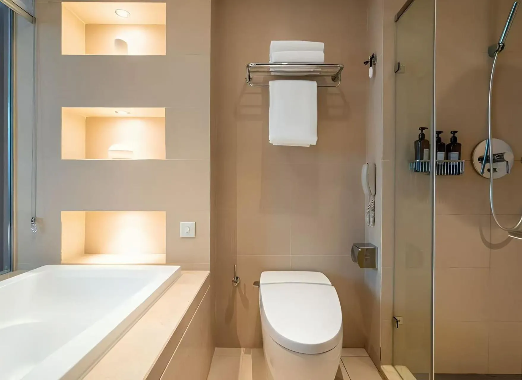 Bathroom in Crystal Orange Hotel Shanghai Caohejing Yishan Road