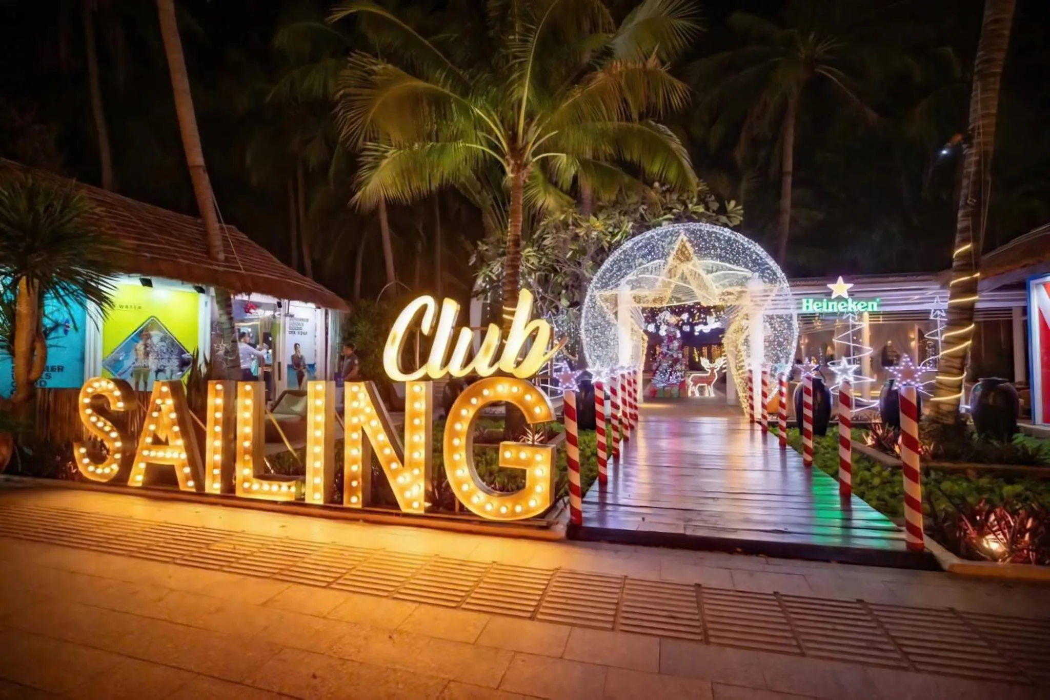Nightclub / DJ in S Lux Apartment Starcity with Sea View