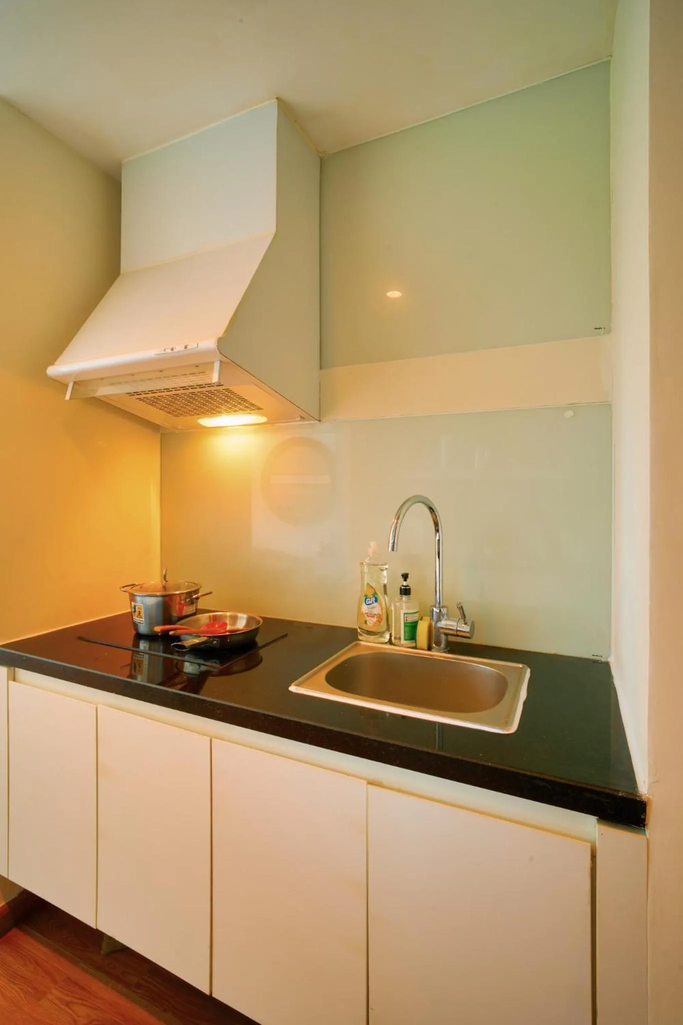Kitchen or kitchenette in S Lux Apartment Starcity with Sea View