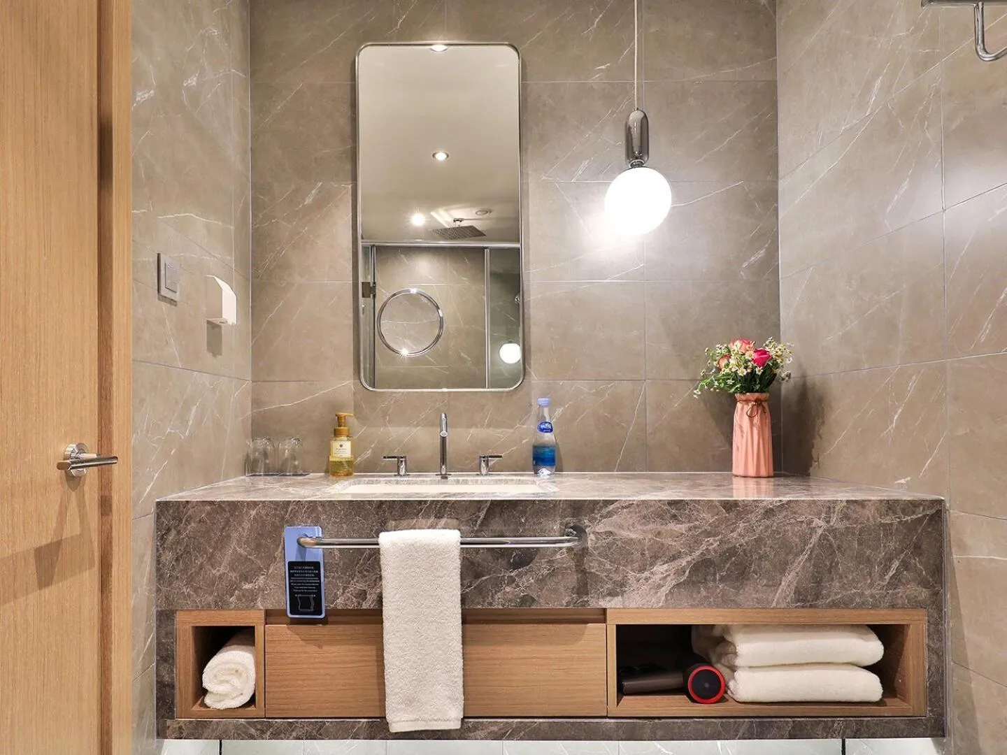 towels in Crystal Orange Hotel Shanghai University Dachang