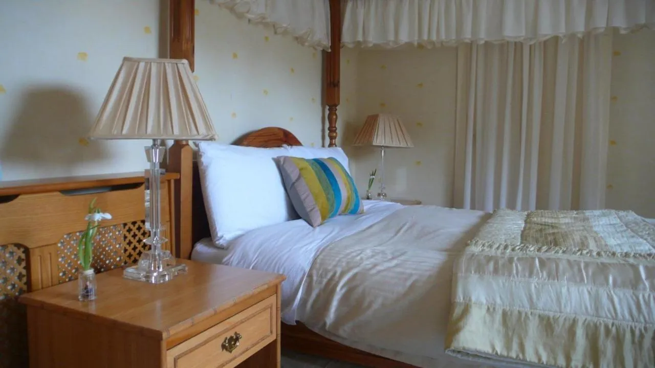 Bed in Sandilands House