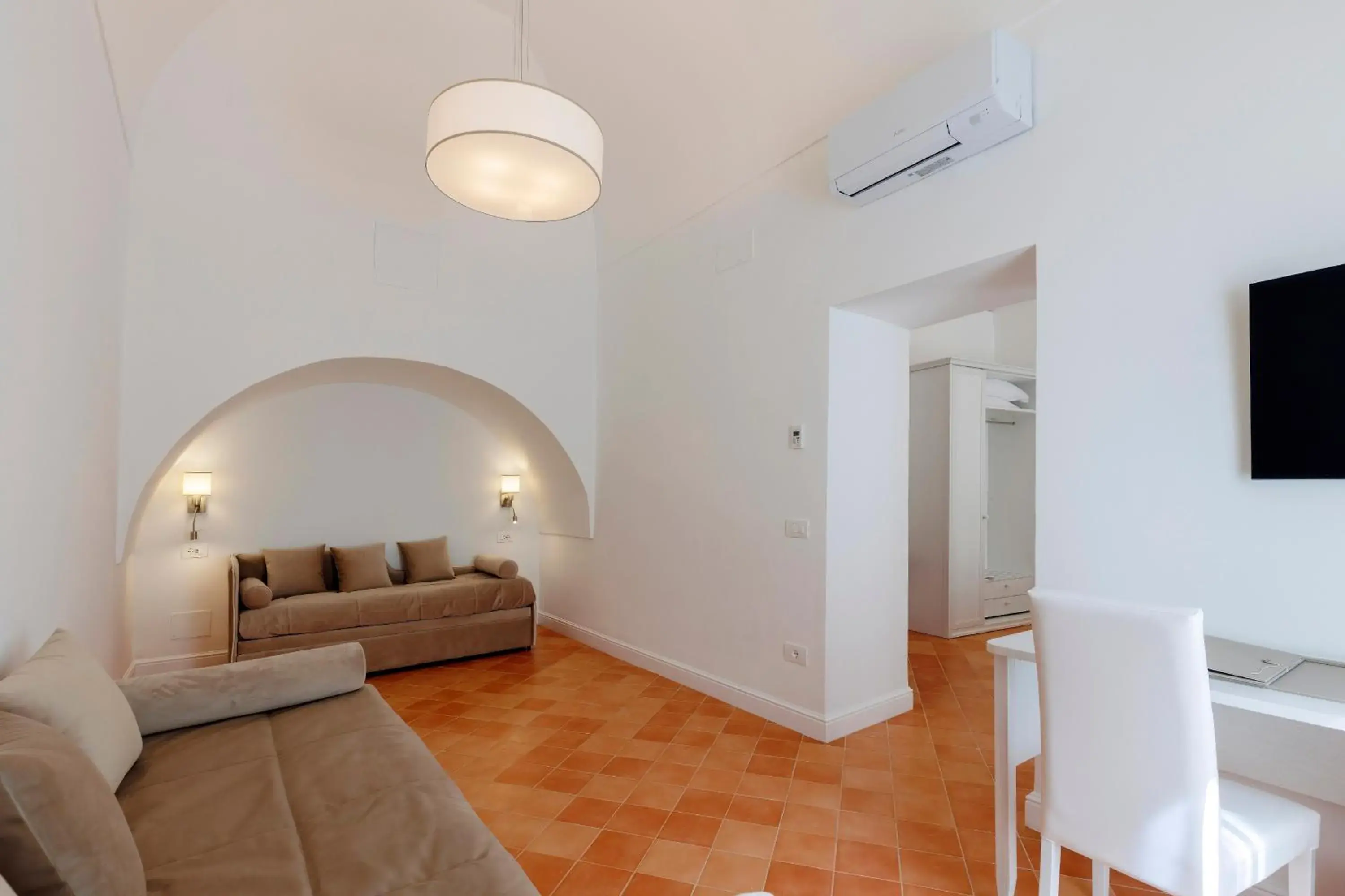 Bedroom in D'Amalfi Hospitality Bedroom in D'Amalfi Hospitality