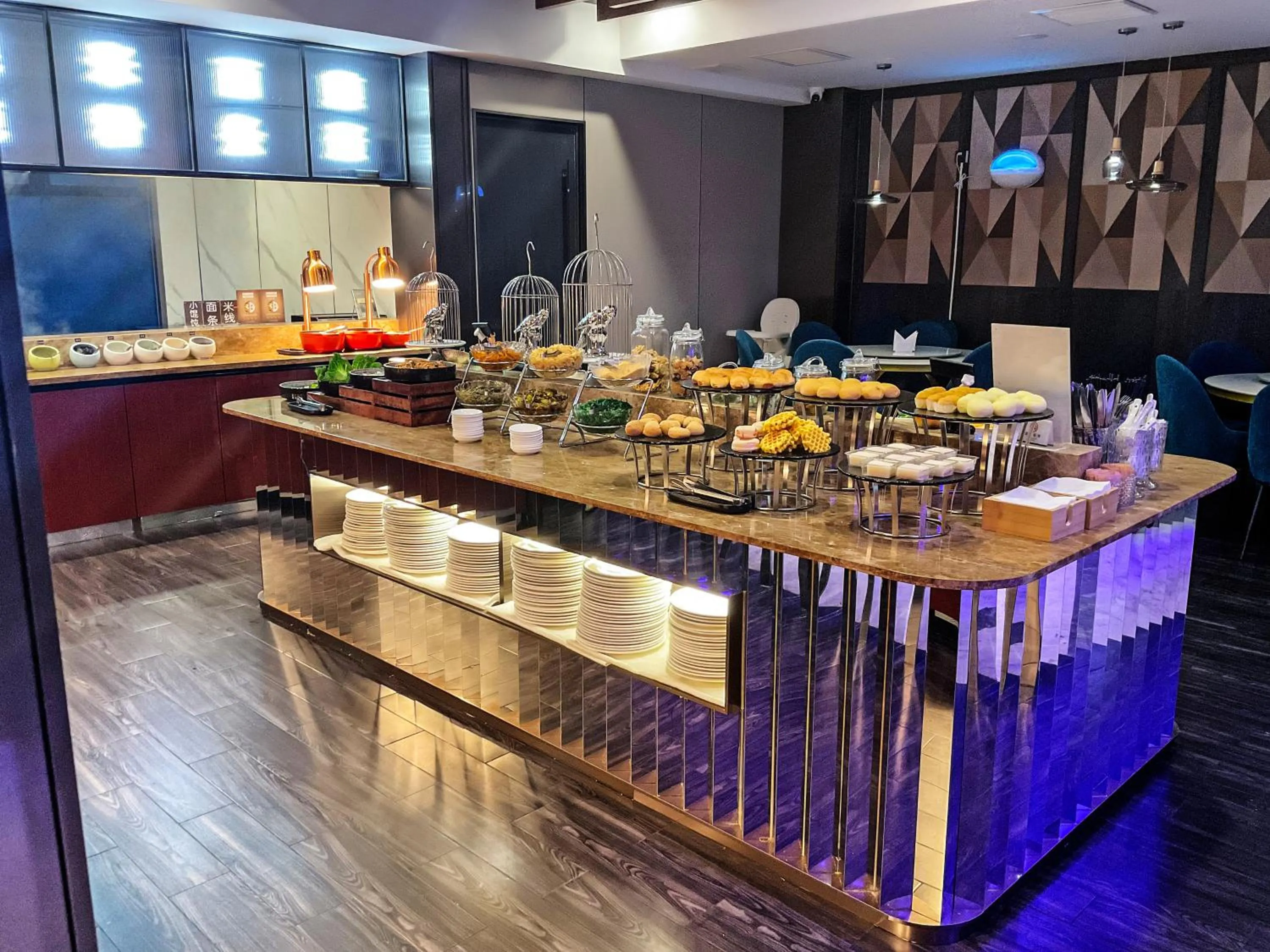 Breakfast in Crystal Orange Hotel Shanghai International Tourism Resort Chuansha